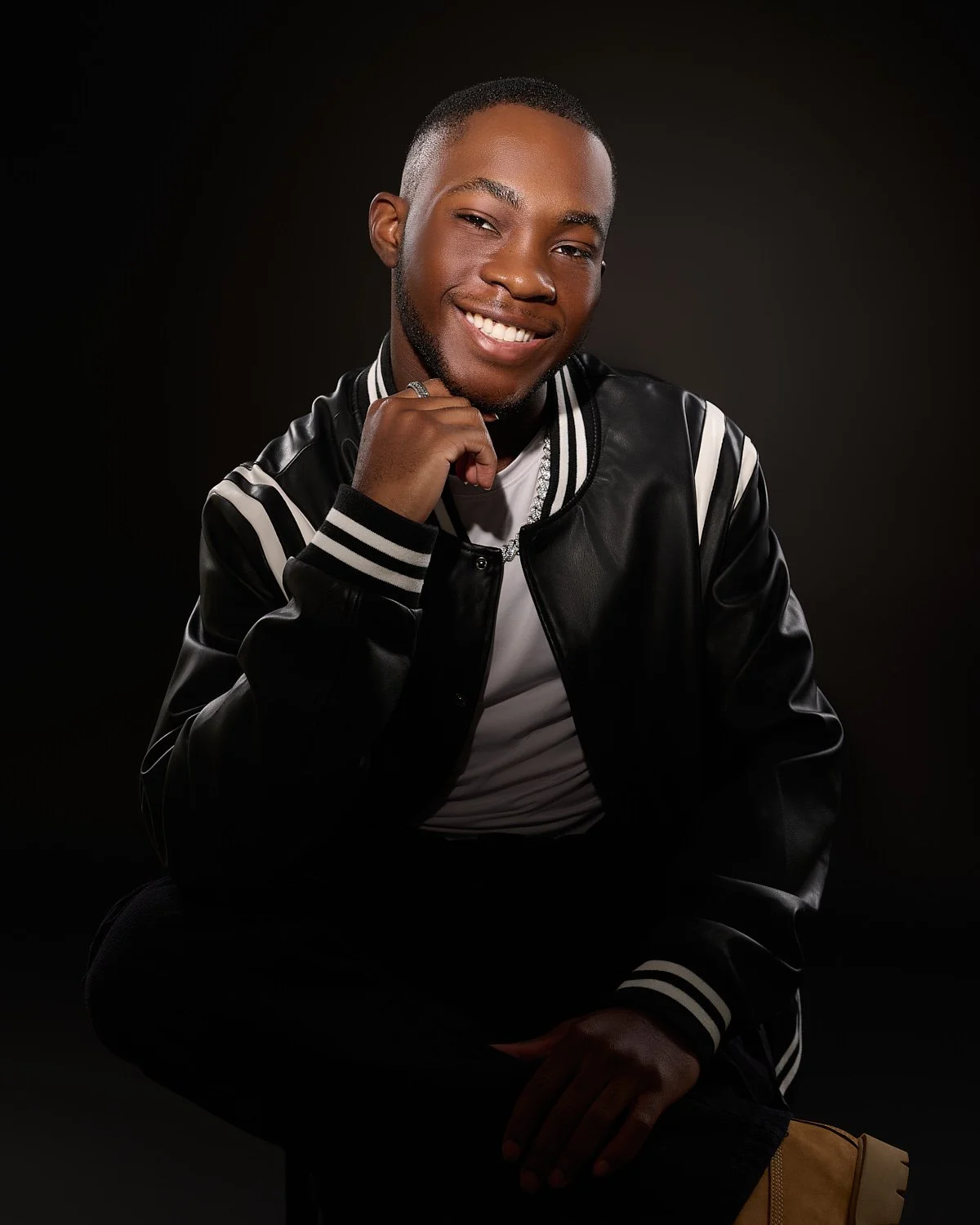 Christopher-Wingard-high-school-senior-guy-studio-20250919-Z900762-R1.jpg