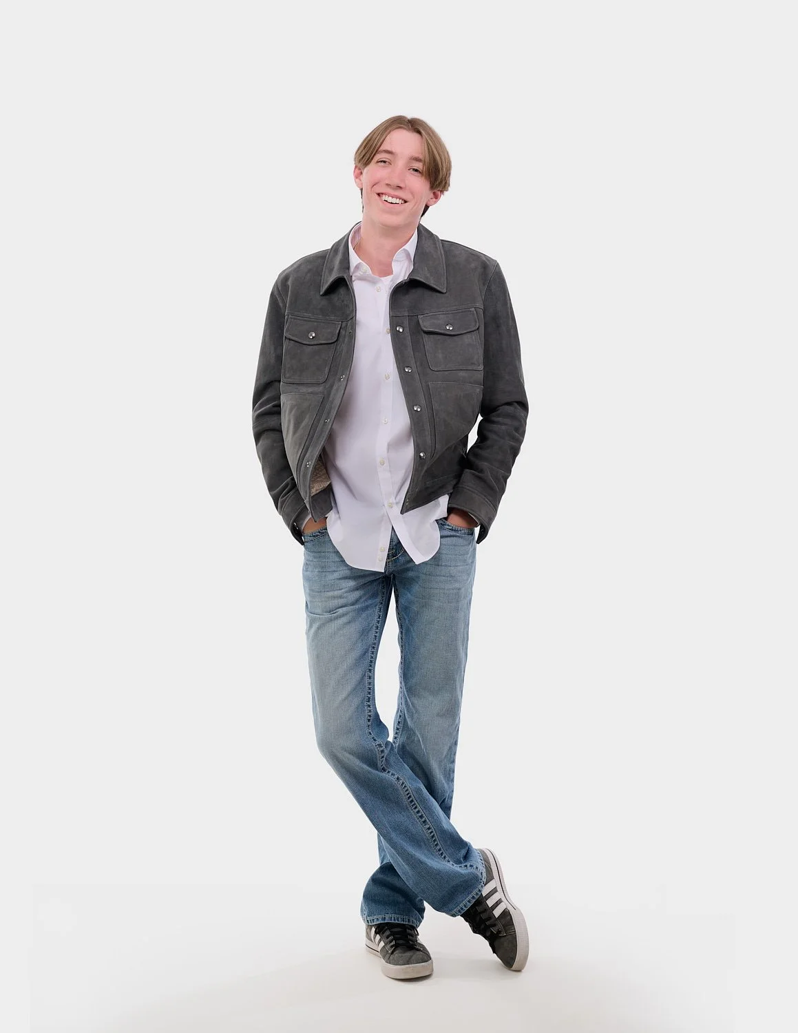 William-Ryan-high-school-senior-guy-car-subaru-20250827_Z911907-R1.jpg