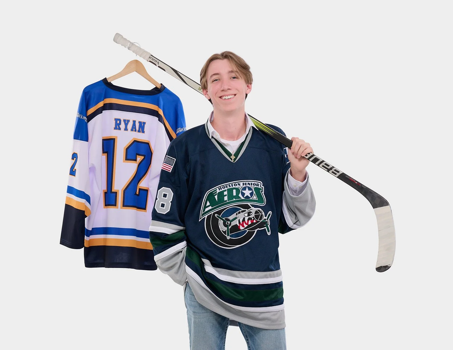 William-Ryan-high-school-senior-guy-car-subaru-20250827_Z912050-R1.jpg