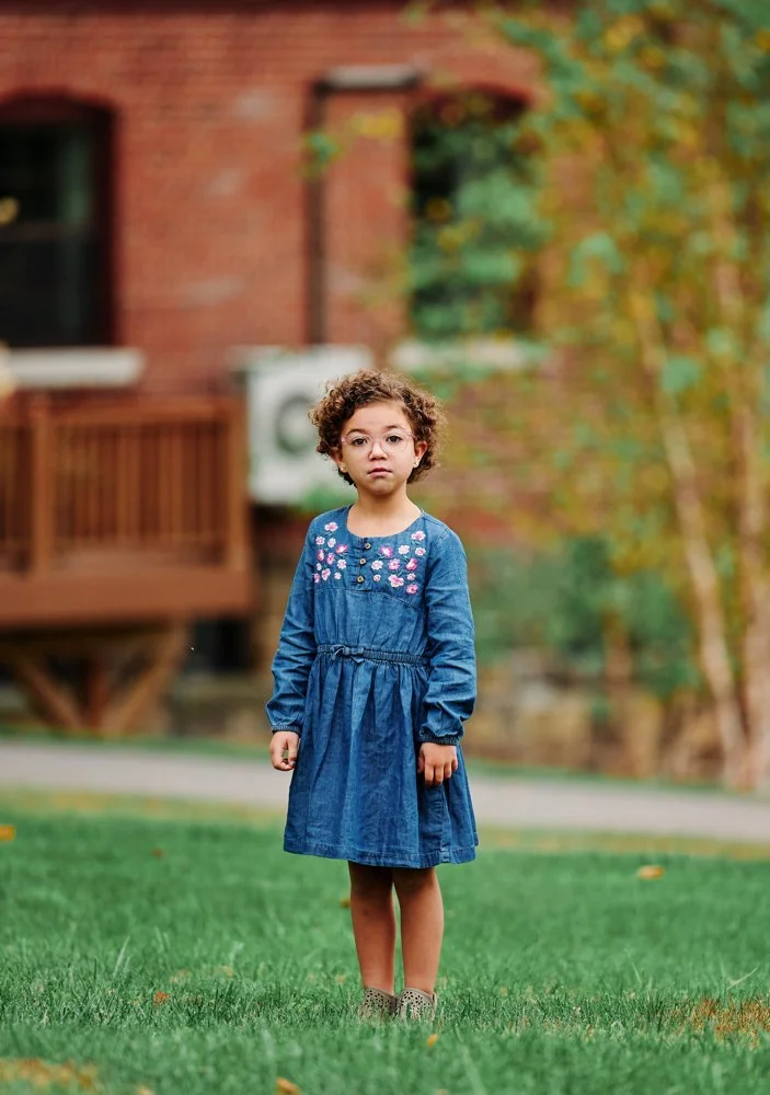 family-album-Melanie-Patience-four-children-fall-foliage-colors-024.jpg