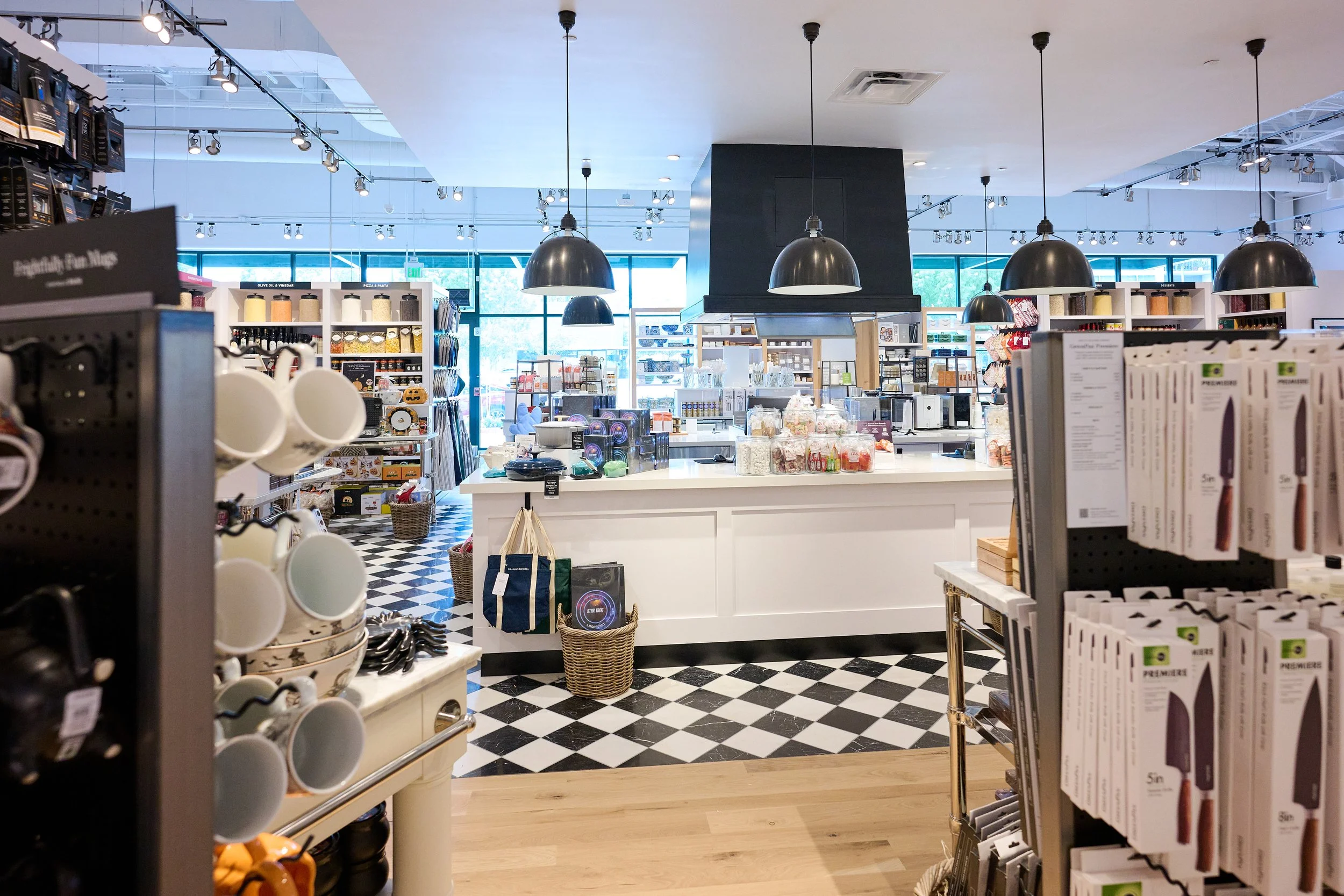 joyofthemomentphotography-Williams-Sonoma-20260917_Z912484.jpg