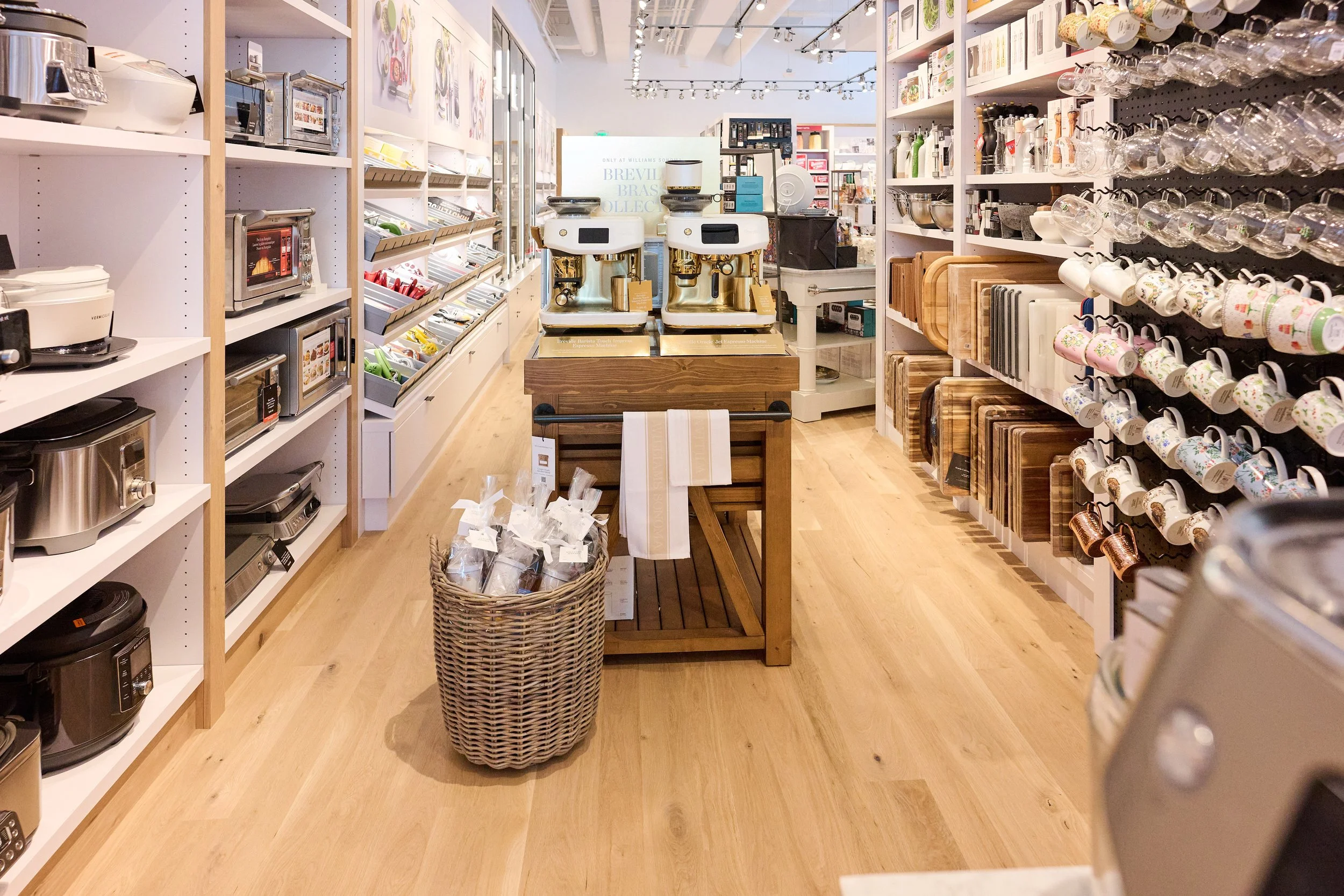 joyofthemomentphotography-Williams-Sonoma-20260917_Z912473.jpg