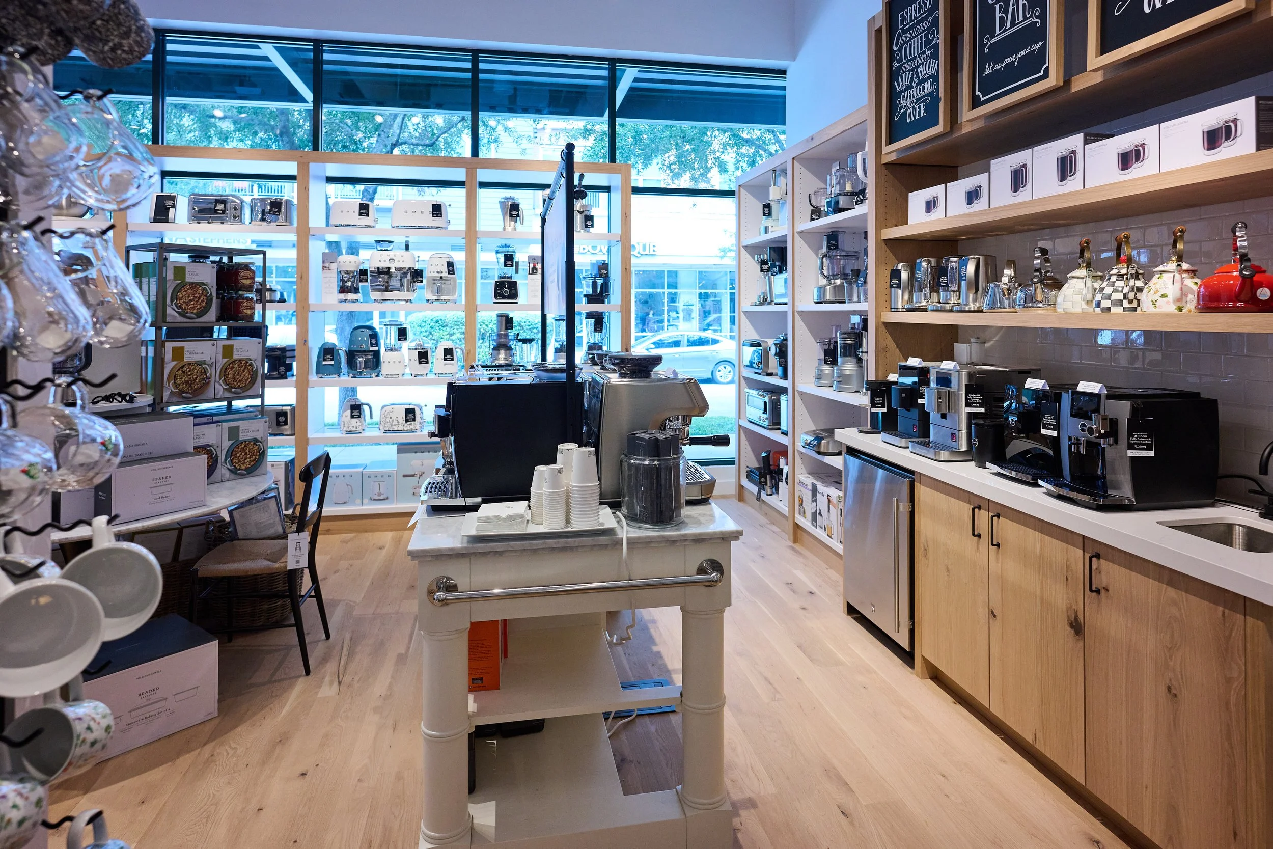 joyofthemomentphotography-Williams-Sonoma-20260917_Z912481.jpg