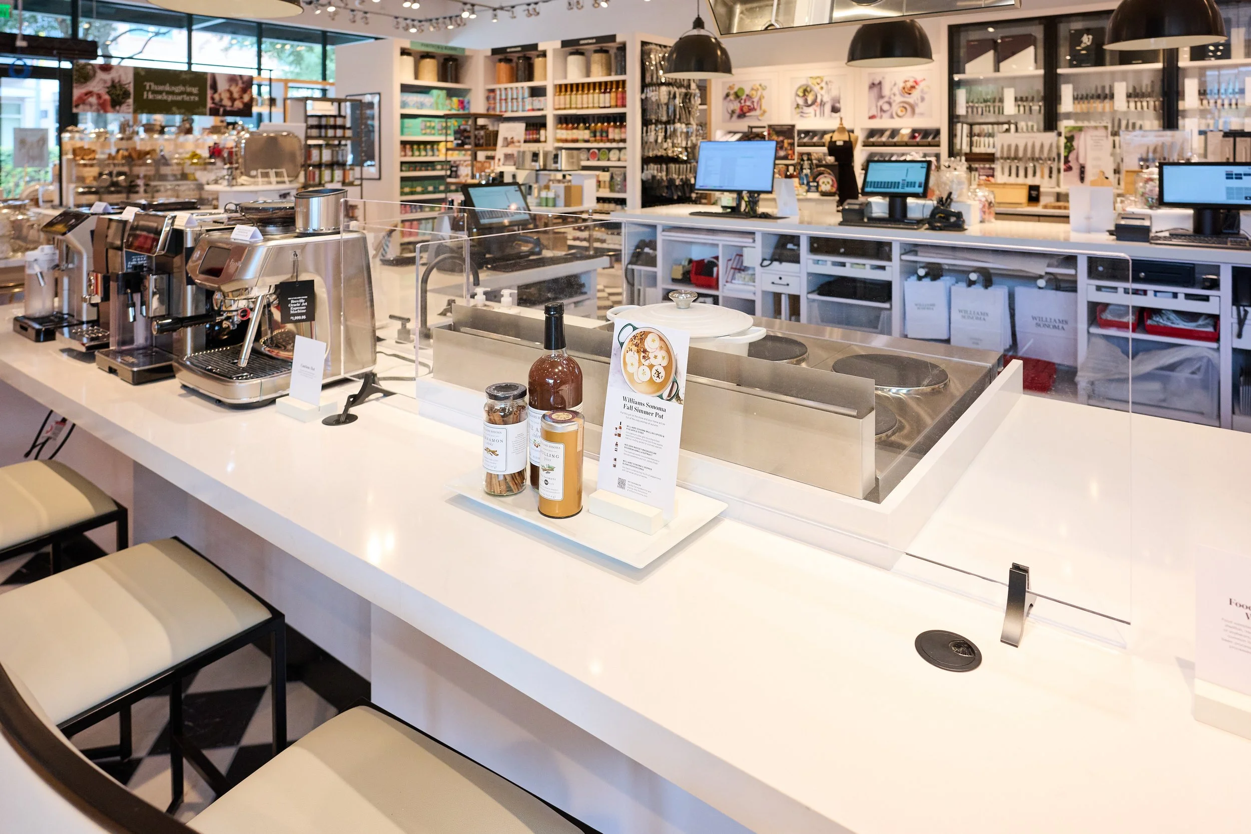 joyofthemomentphotography-Williams-Sonoma-20260917_Z912520.jpg