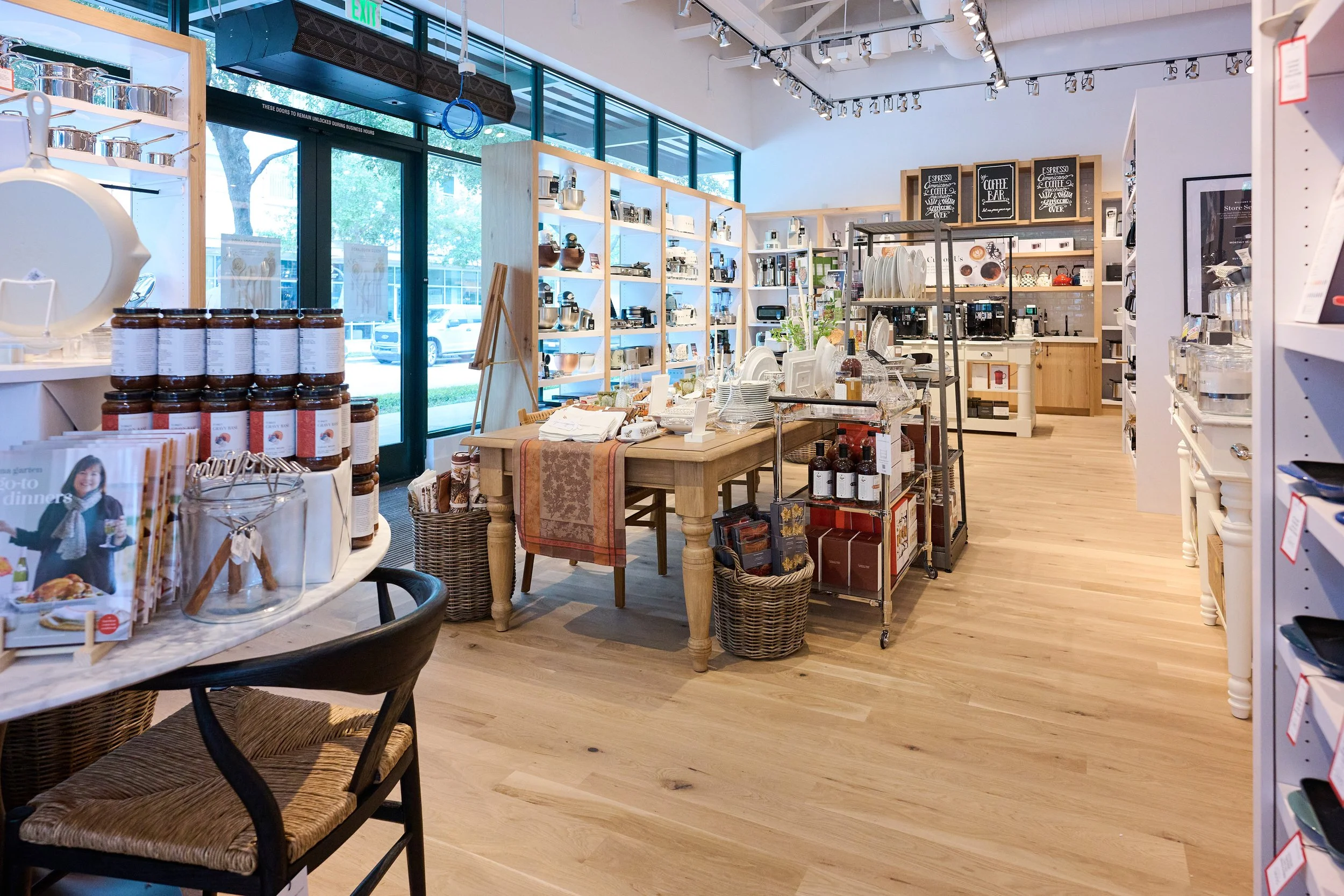 joyofthemomentphotography-Williams-Sonoma-20260917_Z912457.jpg