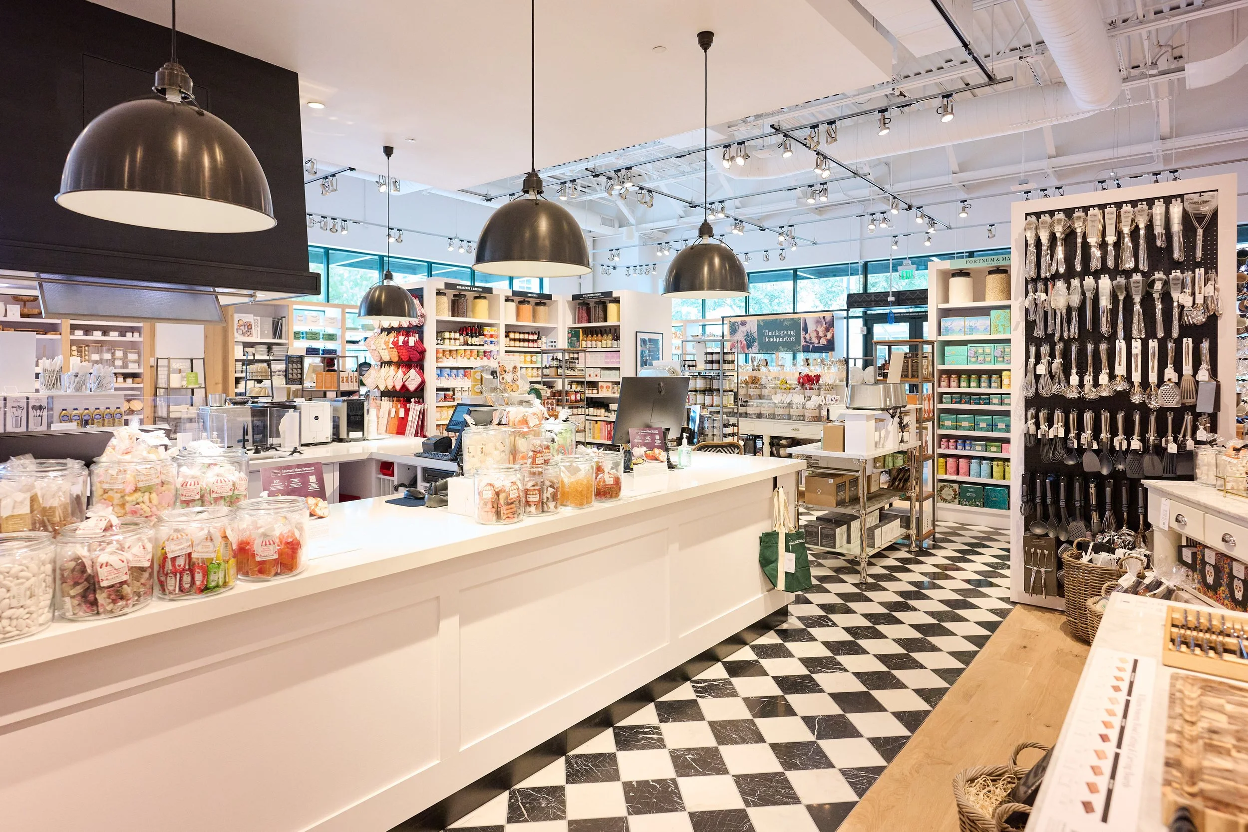 joyofthemomentphotography-Williams-Sonoma-20260917_Z912420.jpg
