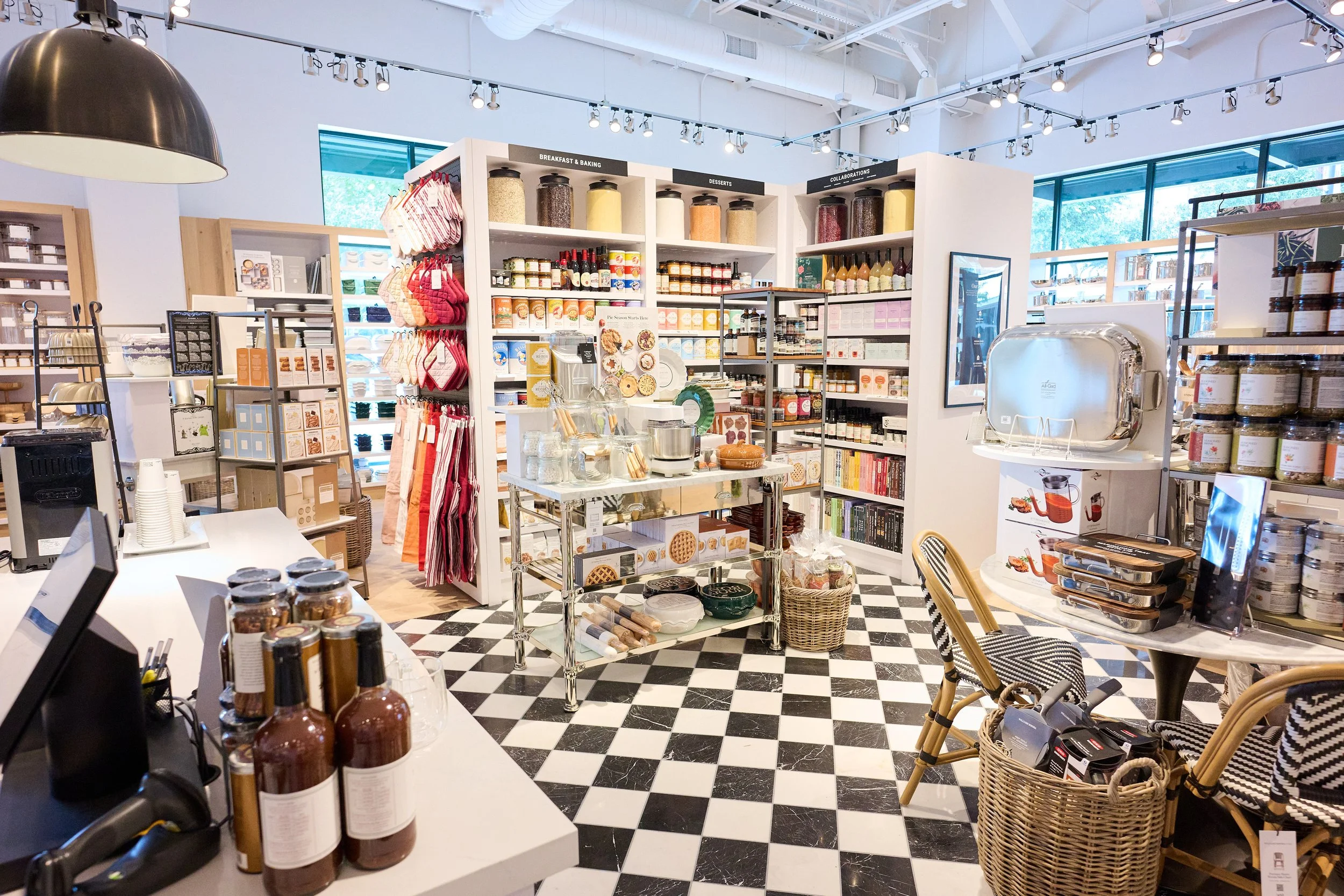 joyofthemomentphotography-Williams-Sonoma-20260917_Z912436.jpg