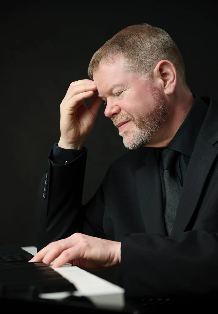 Tim-Heavner-headshots-artist-performer-pianist-portraits-Cover.jpg