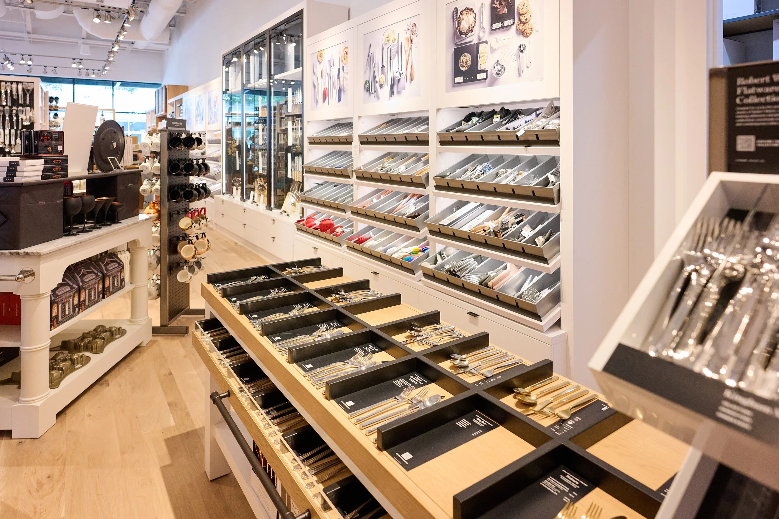 joyofthemomentphotography-Williams-Sonoma-20260917_Z912419.jpg