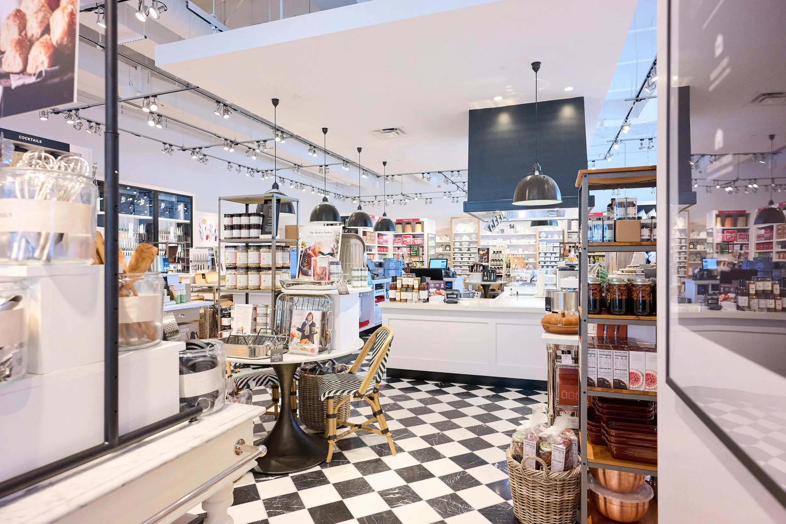 joyofthemomentphotography-Williams-Sonoma-20260917_Z912441.jpg
