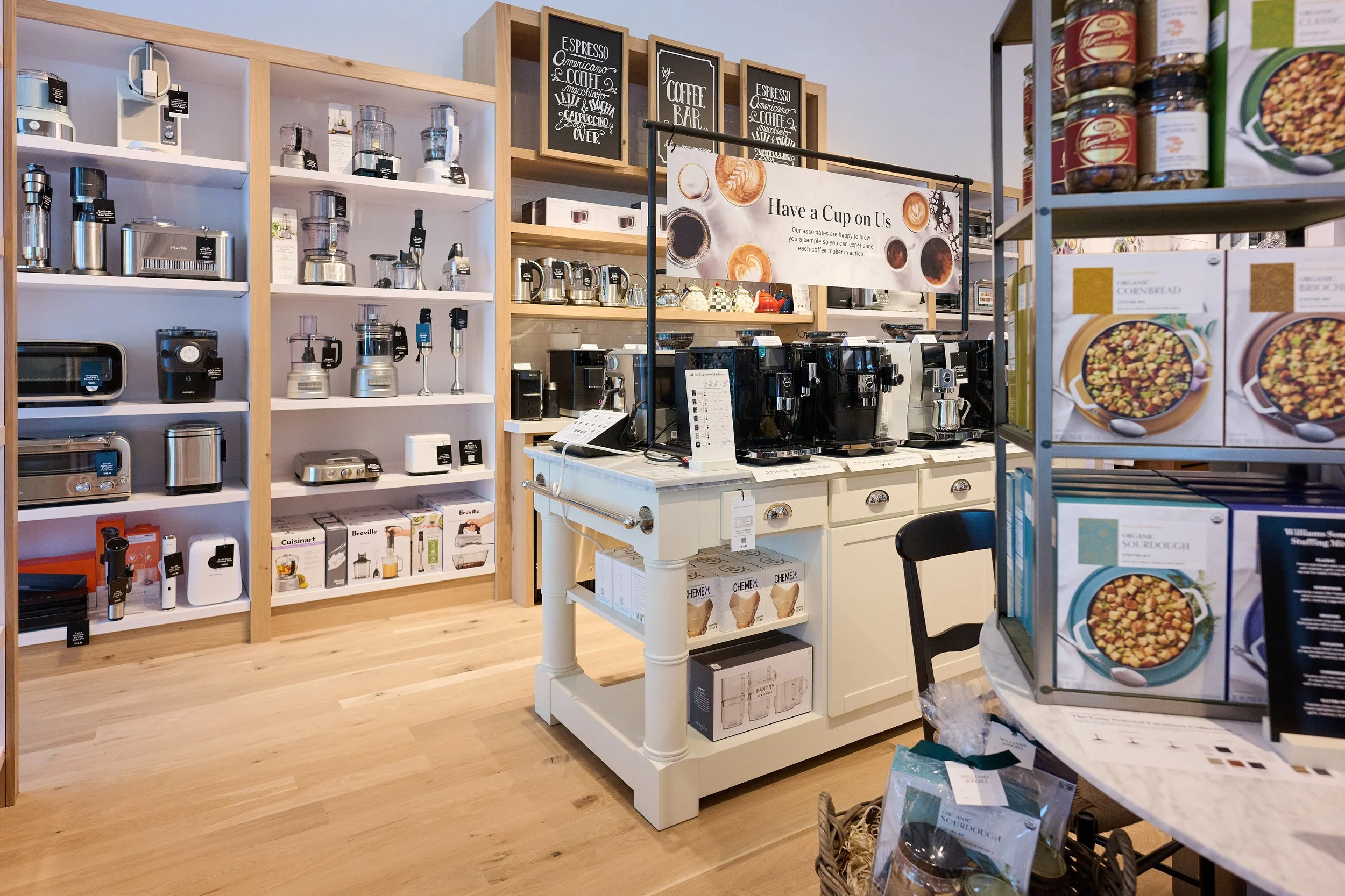 joyofthemomentphotography-Williams-Sonoma-20260917_Z912468.jpg