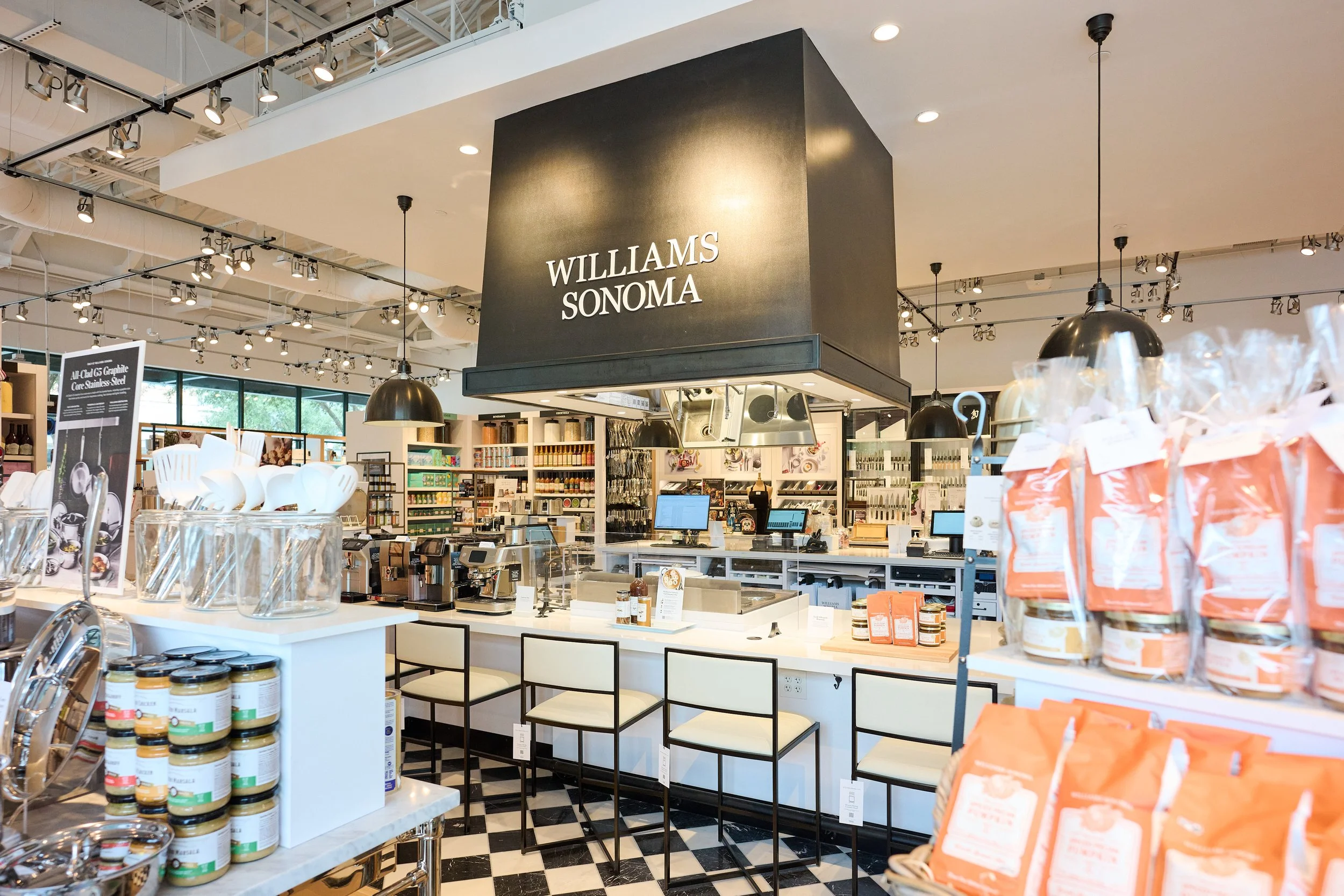 joyofthemomentphotography-Williams-Sonoma-20260917_Z912519.jpg
