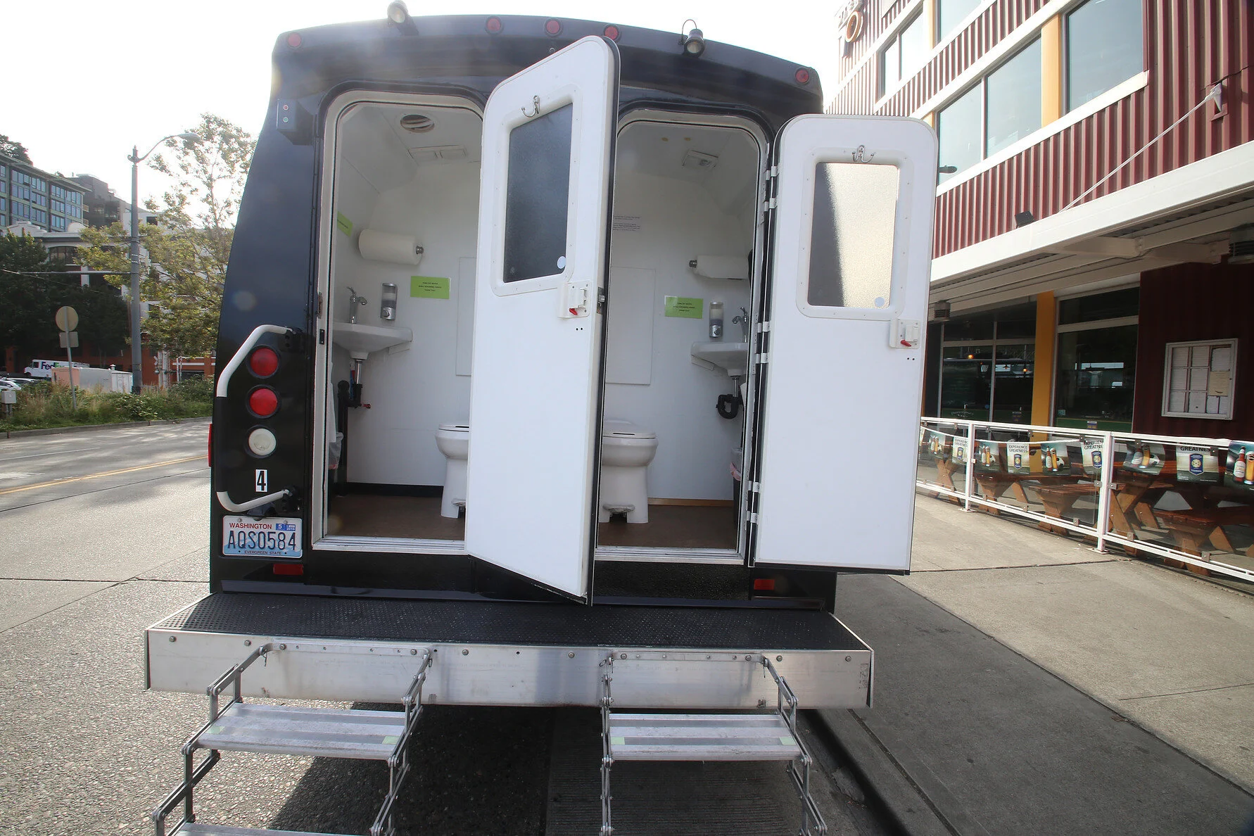Shuttle Bus w/ 2 Restrooms — Go 4 Nuge