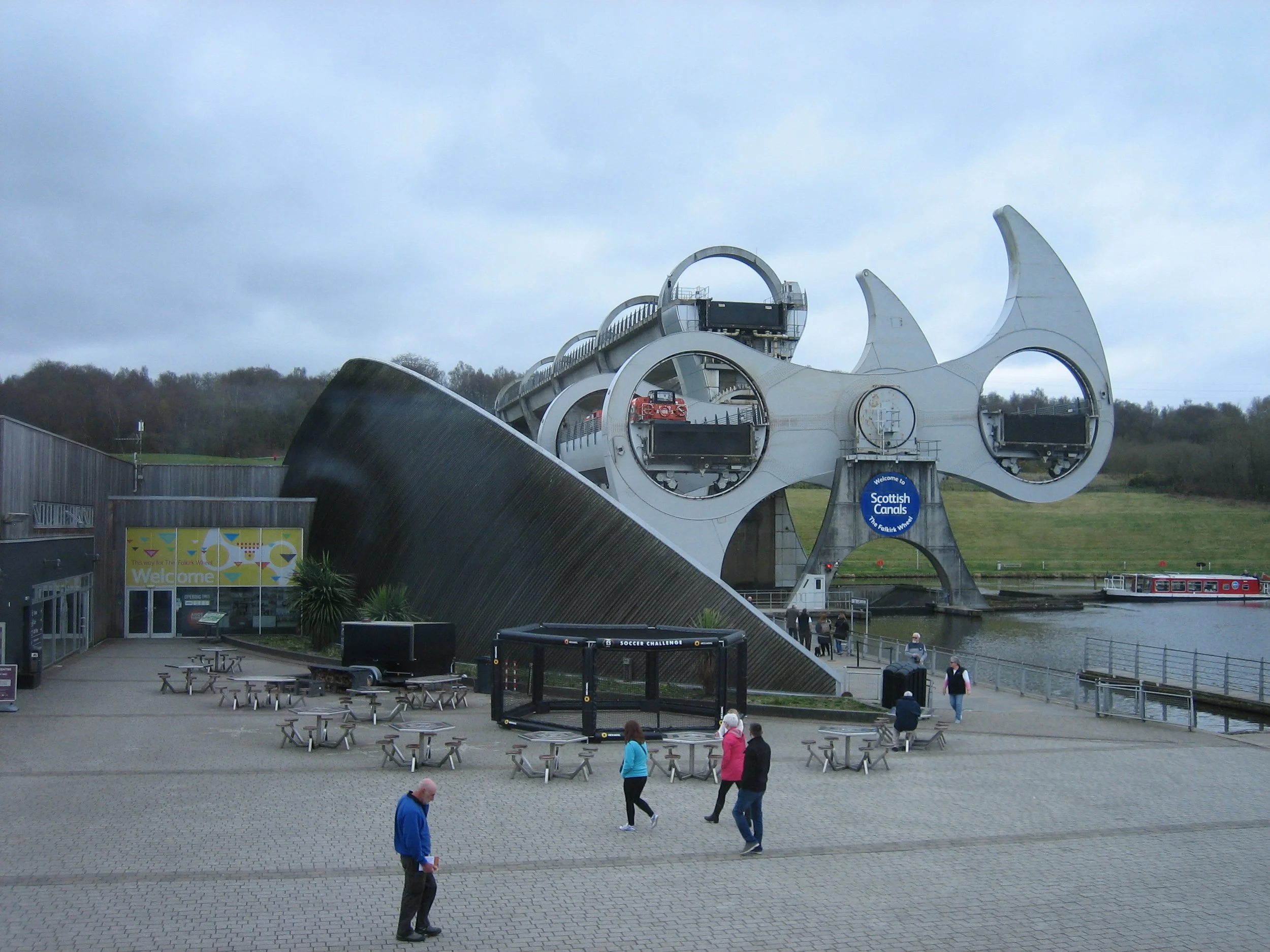 Queen's Nurse Institute Scotland facilitated a collaboration with other community projects starting up at the Falkirk wheel 