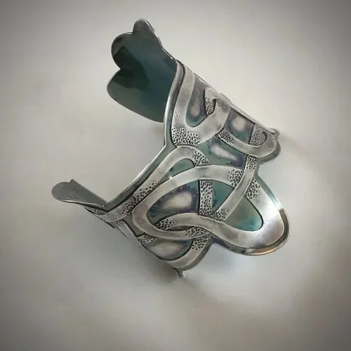 DANCING LINES CUFF