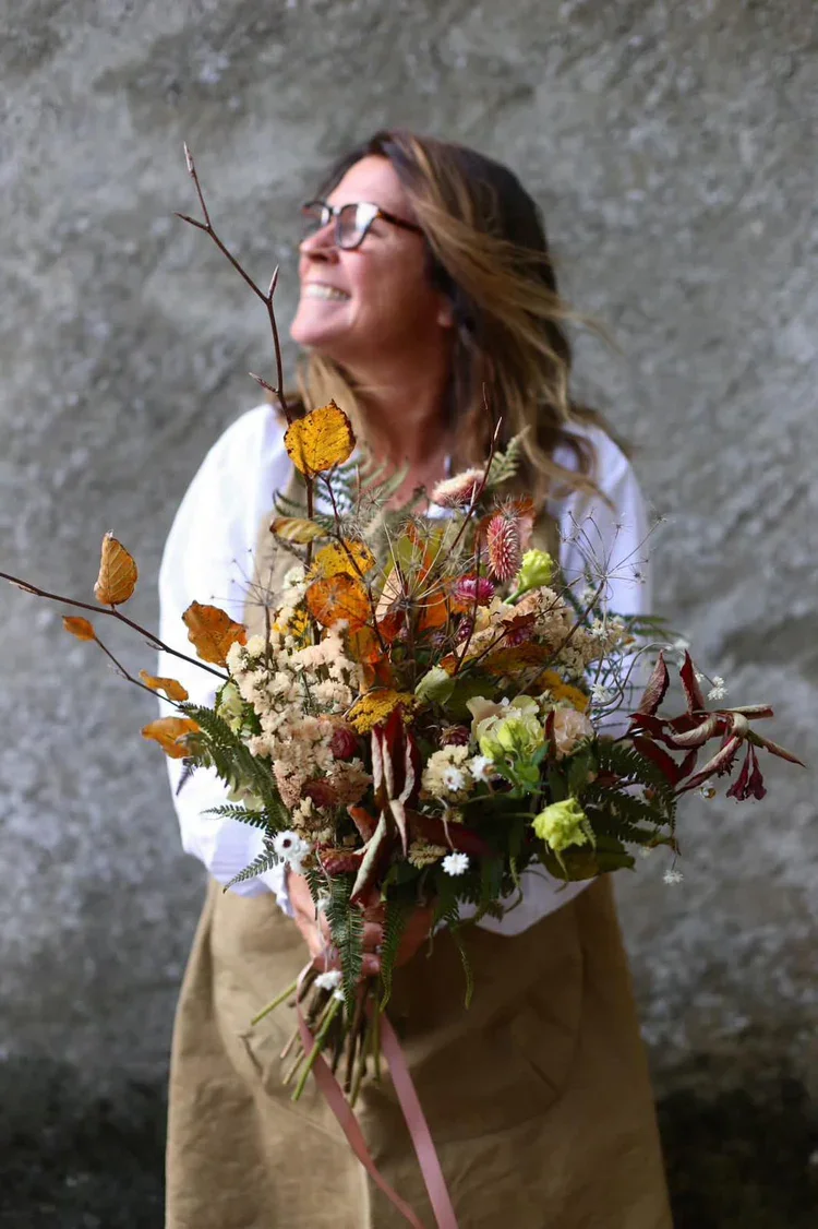 Nine Oaks Wine Tasting and Meadow Box Floristry Workshop Saturday 13th June 4-6pm
