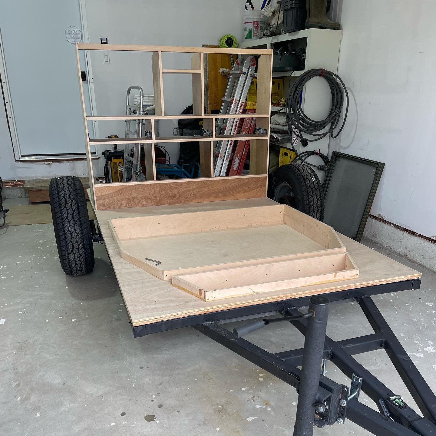 Thank you brothers for helping me move the chassis into the garage and carry teardrop pieces upstairs! 

&hellip;

#teardropthalassa #teardrop #teardroptrailer #teardropcamper #teardroptrailers #teardropcampers #teardropfans #teardroplife #teardropca