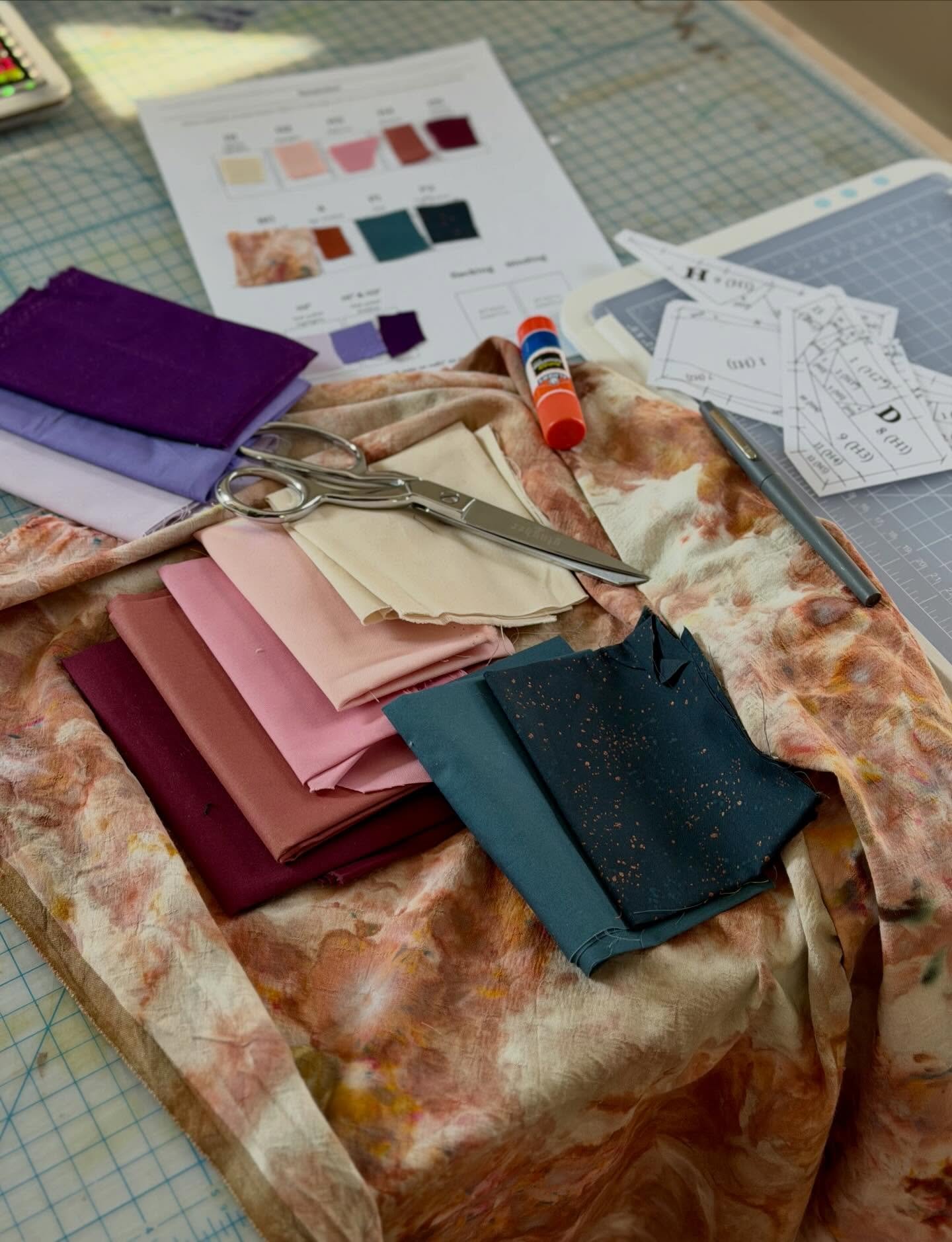 Choosing fabric for my #inprotestquilt by @quiltbynight 

But...I scaled it up x2 🥳 I'm thinking about it like a meditation on current times and a future historical heirloom more than a poster to carry (but that doesn't mean it won't show up at a pr