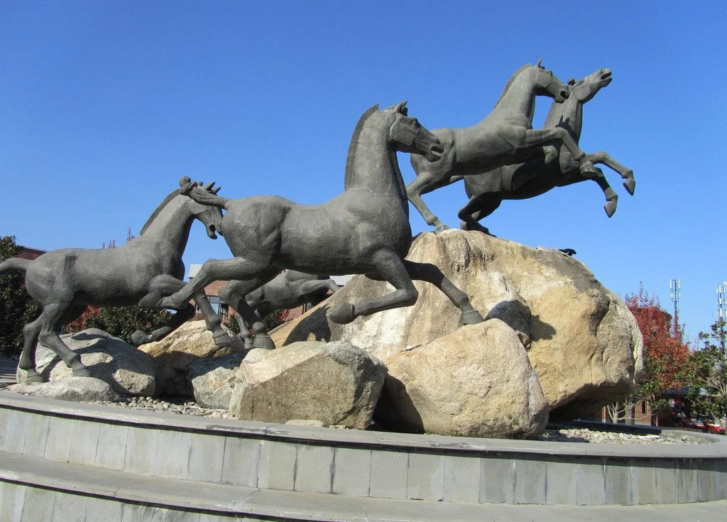 Bronze Sculpture 16.jpg
