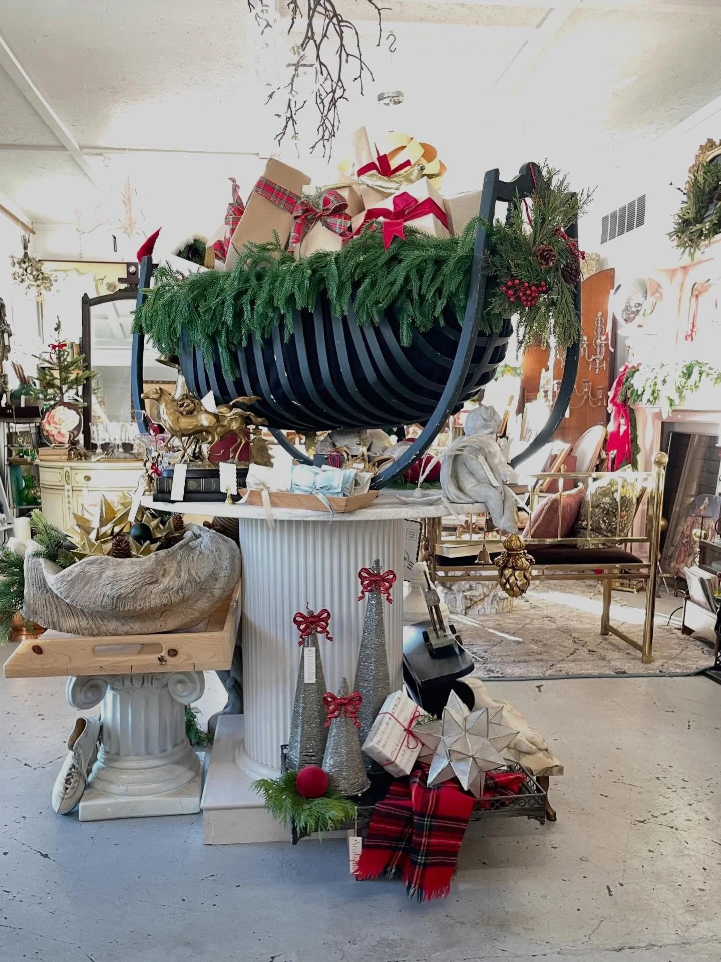 We&rsquo;re open tomorrow 10-5pm

#arabellahomeindy #neareastsideindy #art #painting #owl #marble #bell #brass #horse #unicorn #glass #jewelrybox #musicbox #piano #christmasdecor #christmas #holidays #christmastree #ornaments #vintage #vintagestyle #