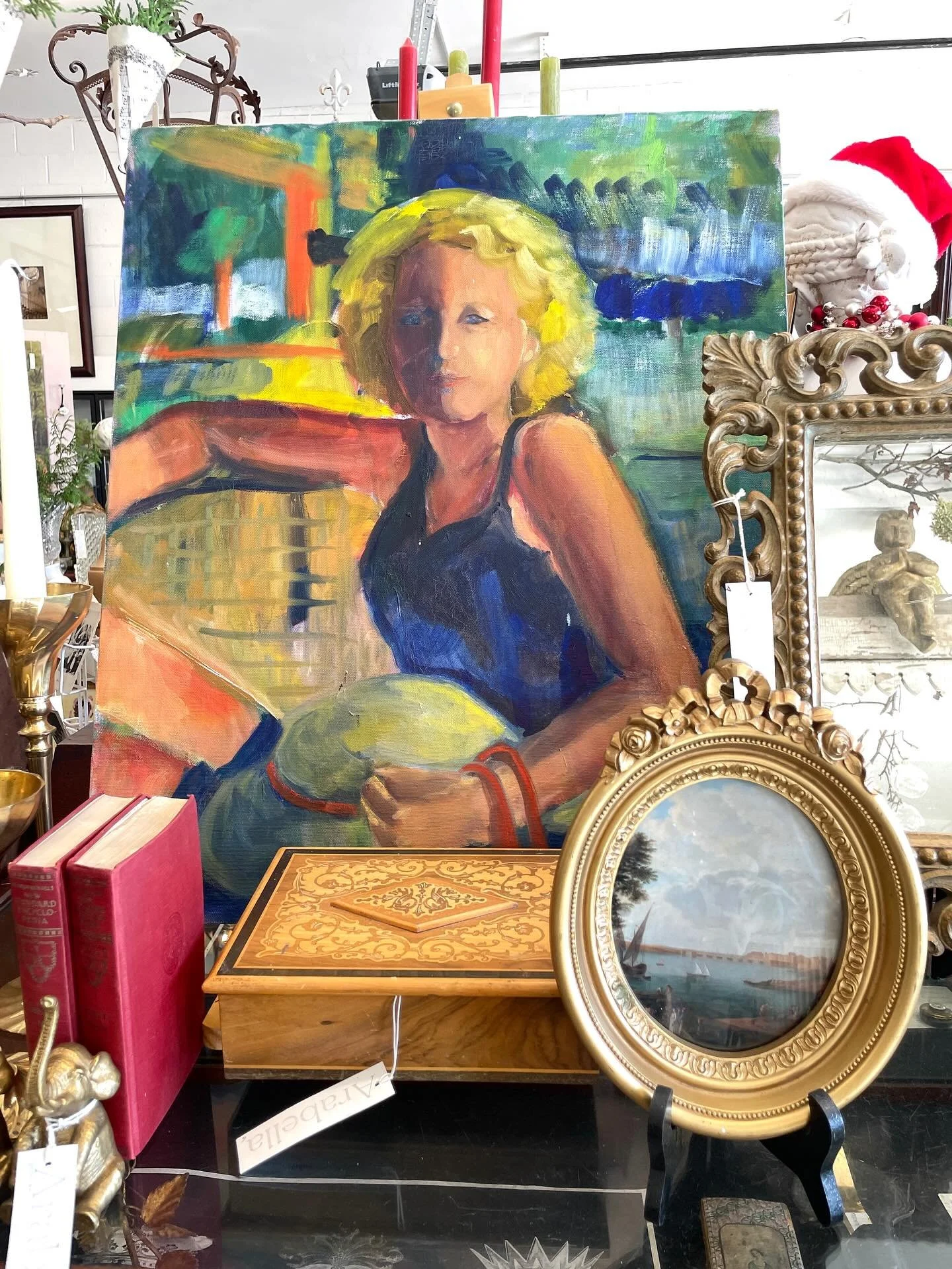 We&rsquo;re open today 10-5pm

#arabellahomeindy #neareastsideindy #art #oilpainting #oiloncanvas #portrait #painting #jewelrybox #marble #jewelrybox #madonna #candleholder #marble #gift #glass #lamp #angel #brass #shopsmall #shoplocal #supportsmallb