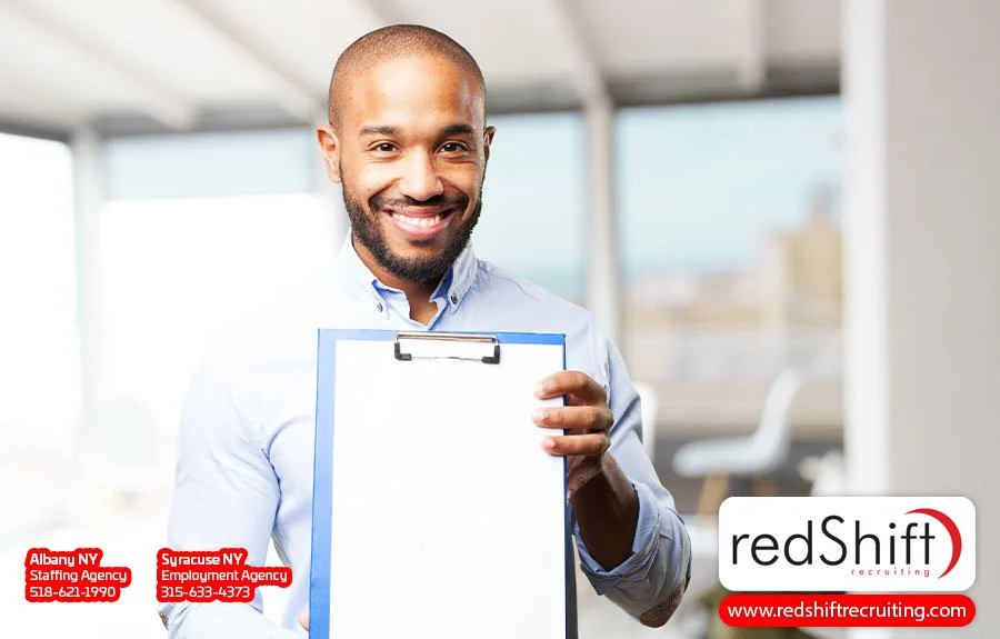 IT job analysis develop team to support efficient computer systems, address hardware and software issues