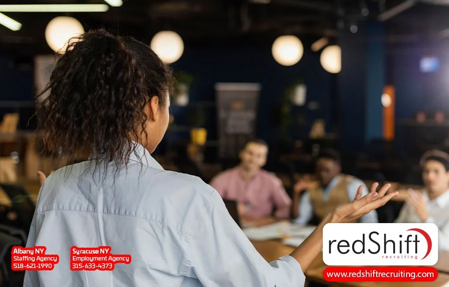 best networking events encourage conversation in small groups with other guests