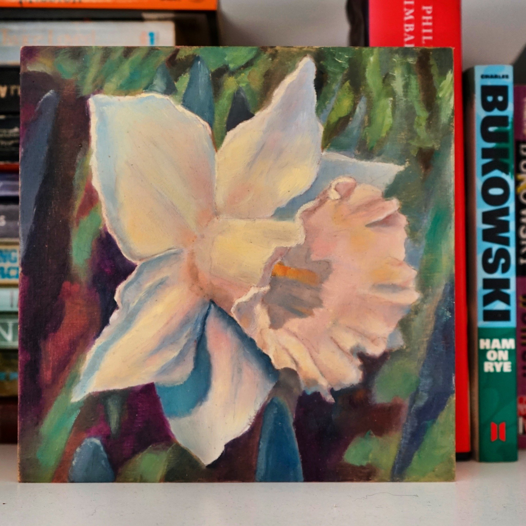This painting of a wild daffodil (along with many others) will be on display at the @affordableartfairau in Brisbane from May 9-12th along with @claudiokirac @caraasanderss and @camillemanley_art as part of @mintarthouse