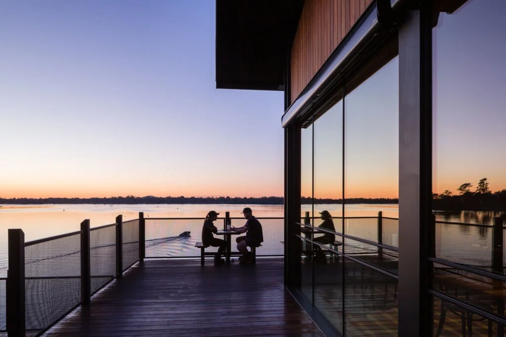 Get one of the best golden sunset views on @nagambie_brewery's Lakeside Deck, next time you book a feed.