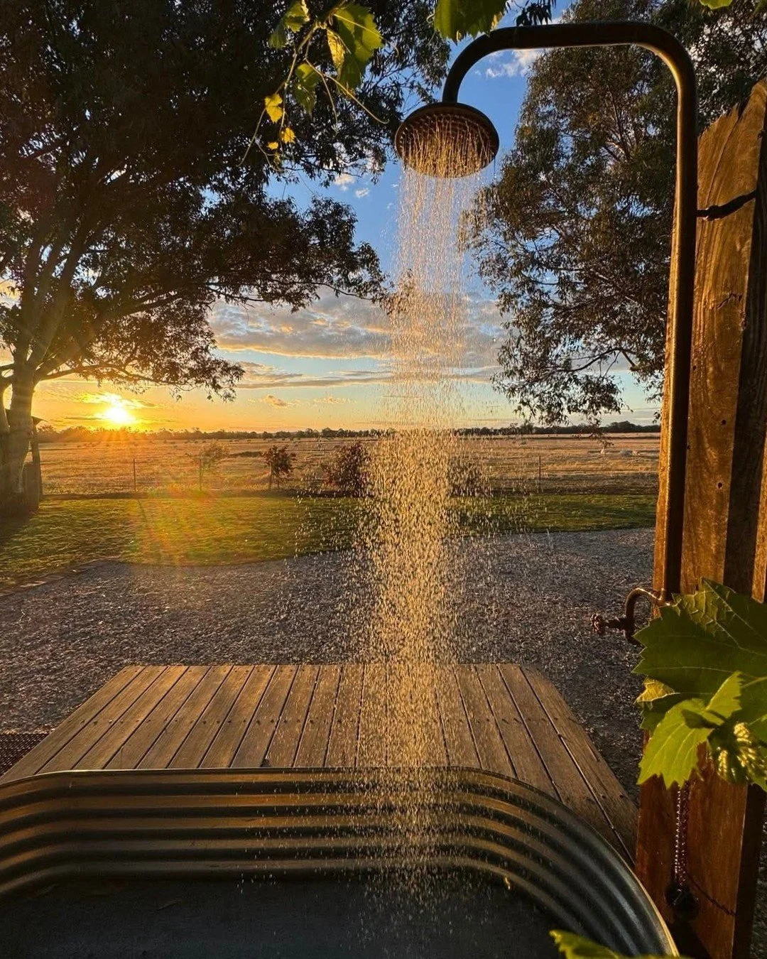 Sunset showers, fresh country air, and a killer view from @lochraehomestead Shearer&rsquo;s Quarters.

Book your next farm stay: lochraehomestead.com