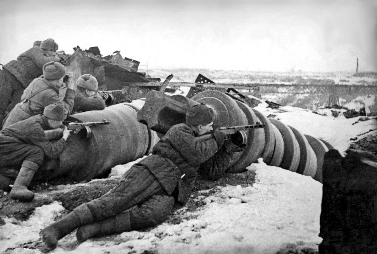 STALINGRAD3.jpg