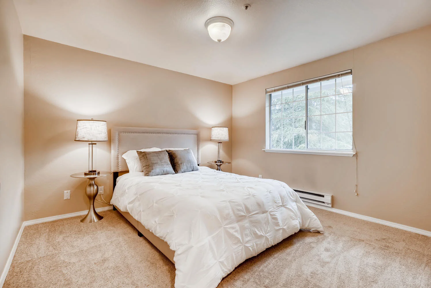 Lake Forest Park Condo — M O N A R C H I N T E R I O R S