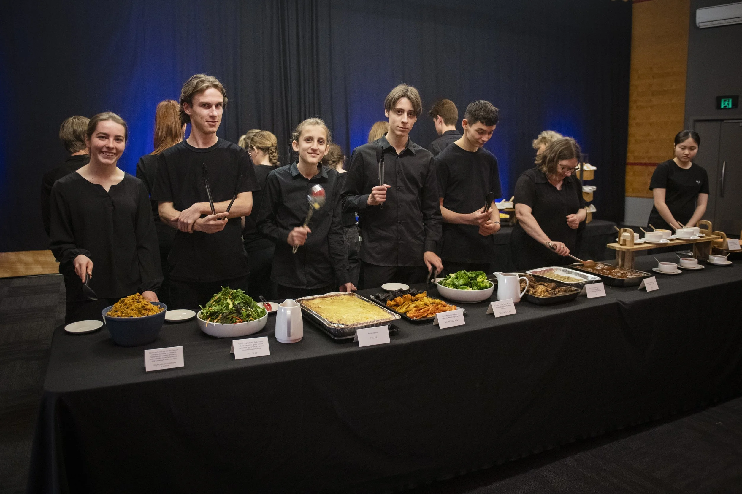 Dining for a Difference-8500512.jpg