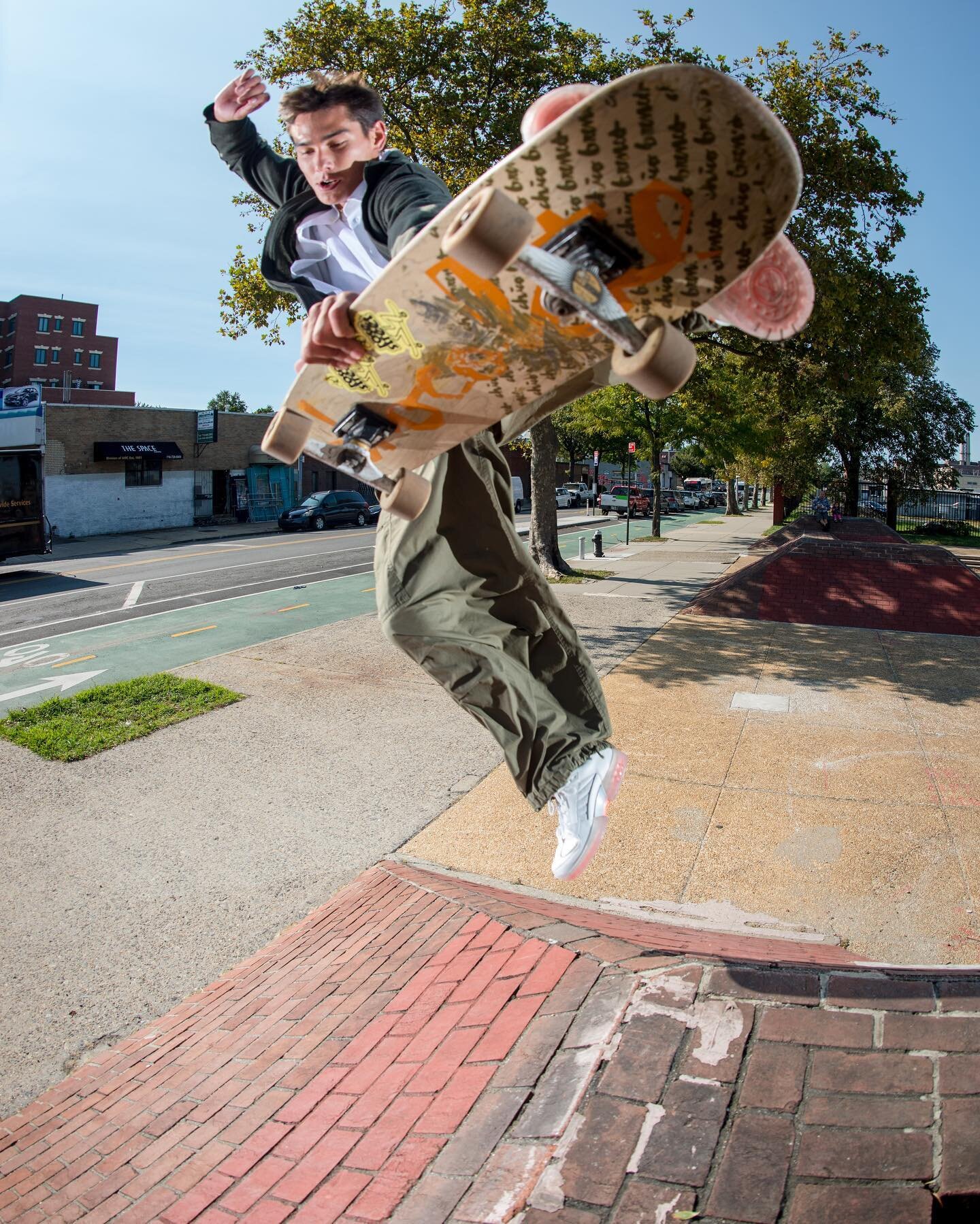 Evan Mock, Boneless NYC 2020. (With borrowed board) @evanmock @highsnobiety @louisvuitton @virgilabloh