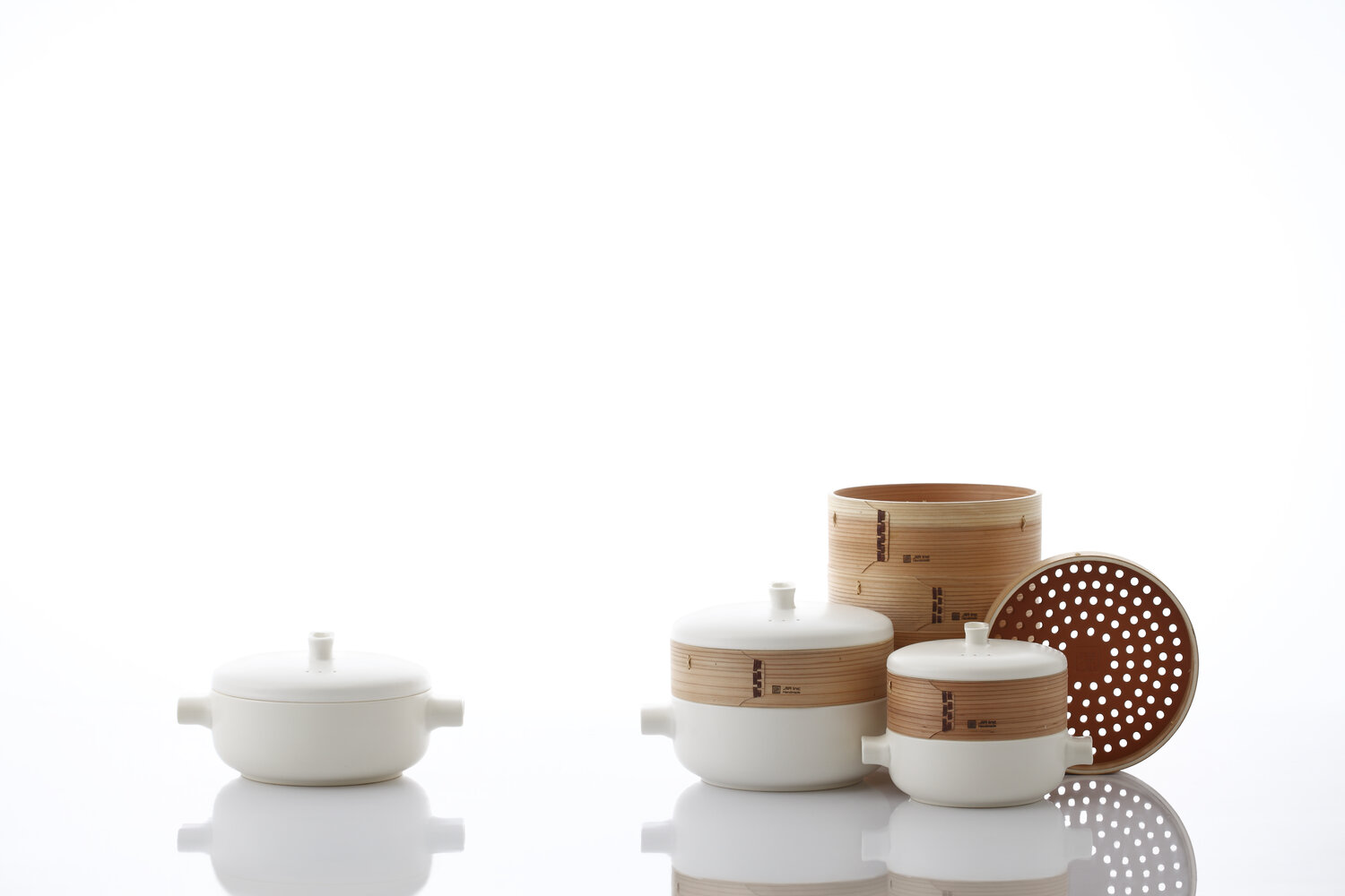 JIA Inc. Steamer Set - Large Set (Ceramic Steamer Pot and Lid  + Cedar Wood Basket): Teapots