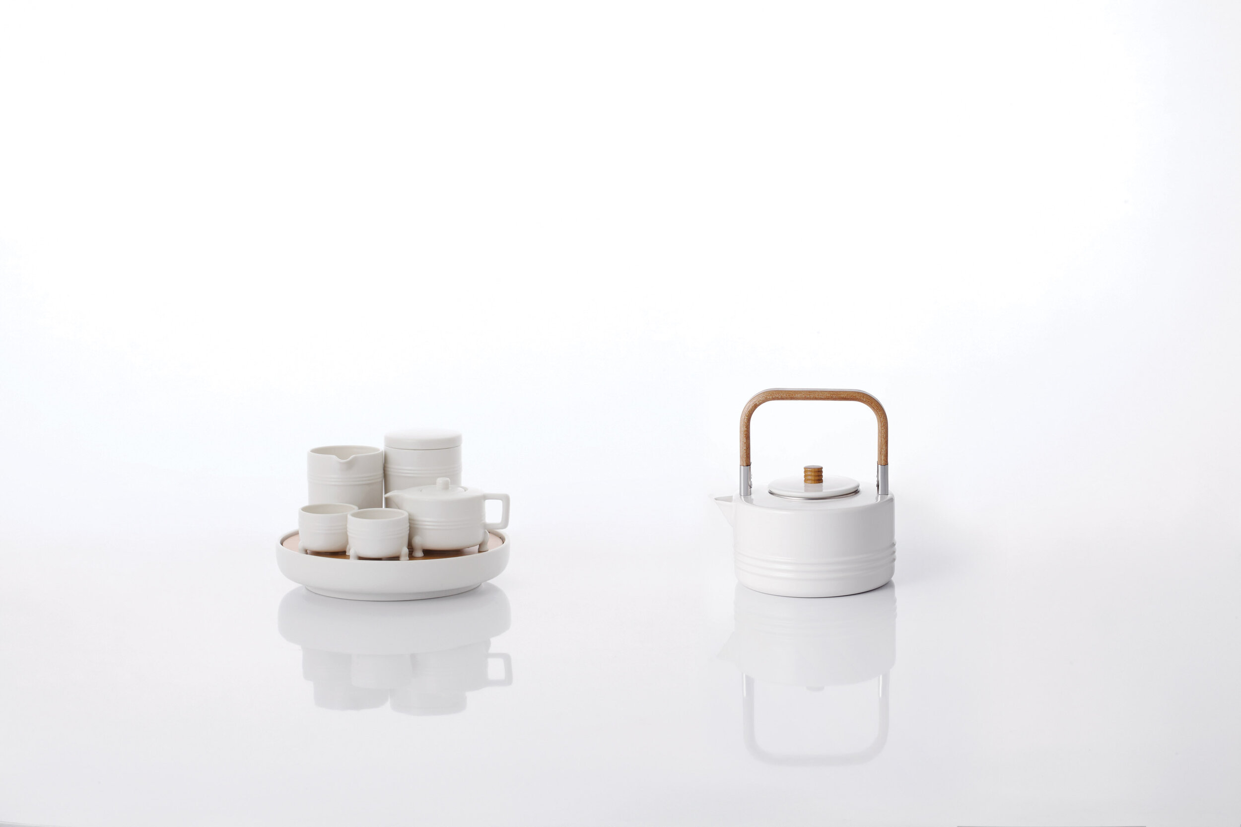 JIA Inc._String Enamel Kettle_G1.jpg