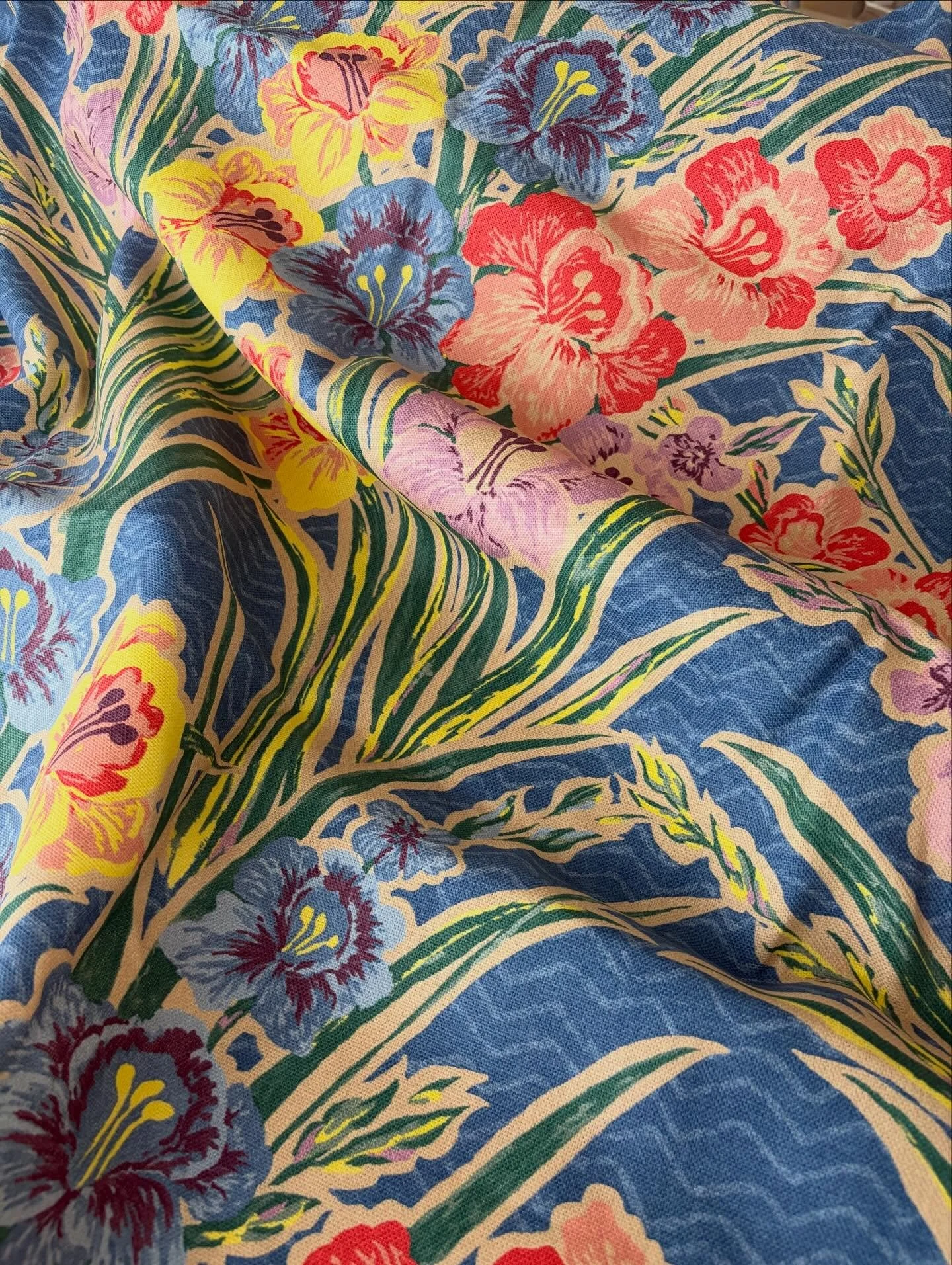 Celebrating summer &hellip; 

Fabrics new into the studio this week.  The vibrant colours and stunning patterns are screaming summer.  A smile on every bolt from these deliveries! 

All so beautiful.  Available for custom orders! DM or email to enqui