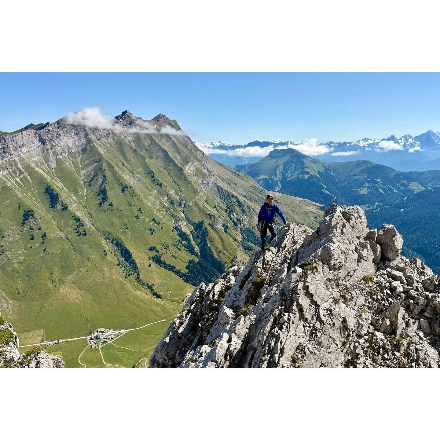 Great fun out with Nick today in the Aravis on the Ar&ecirc;te &agrave; Marion. A first time on this route for both of us today, stunning day out.

@britishmountainguides @arcteryx @arcteryxuk @builttosend @backcountryuk @petzl_official @factionskis 