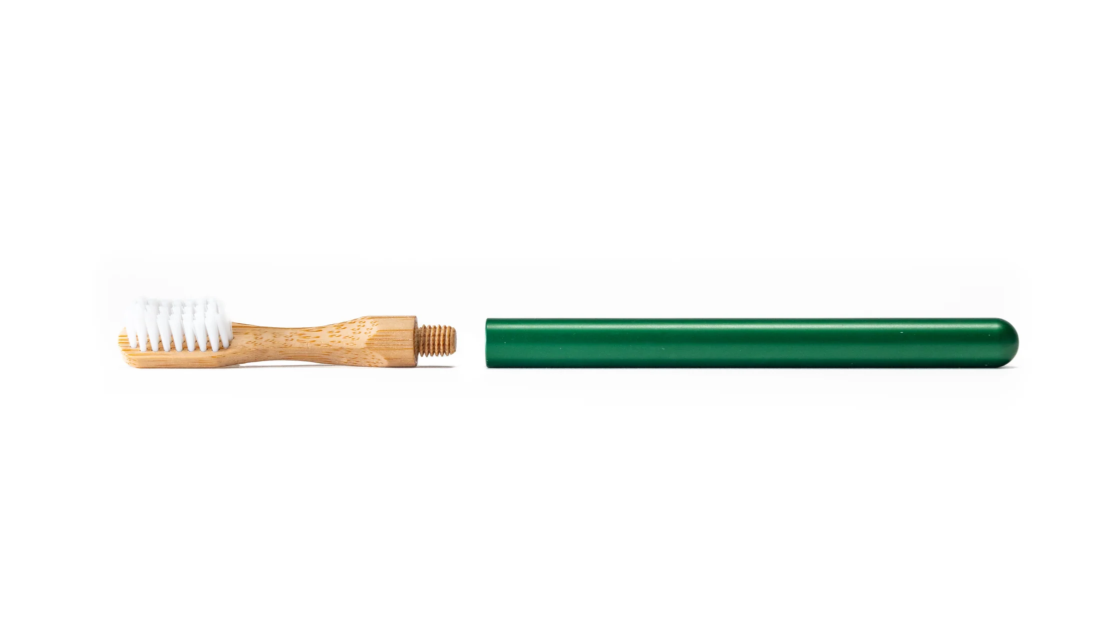 whitemoose-toothbrush-green.png