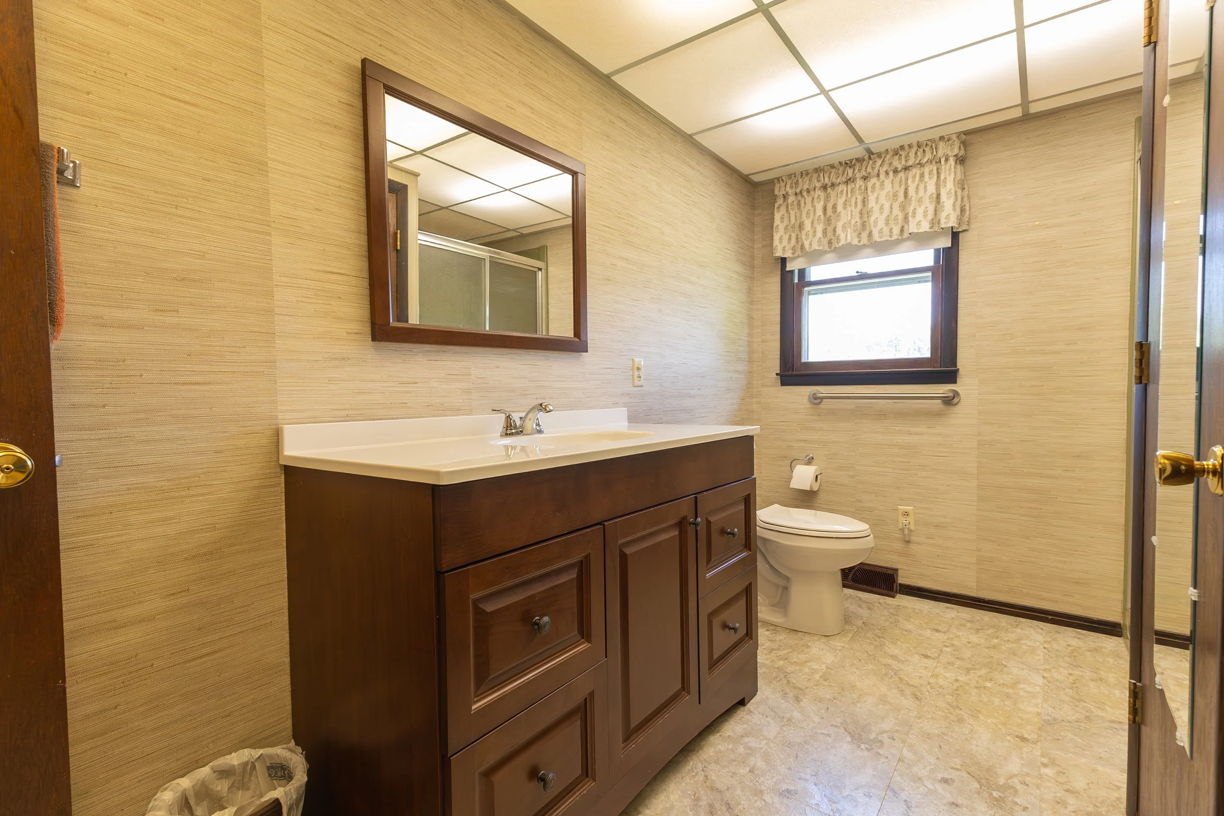 Bathroom-1.jpg