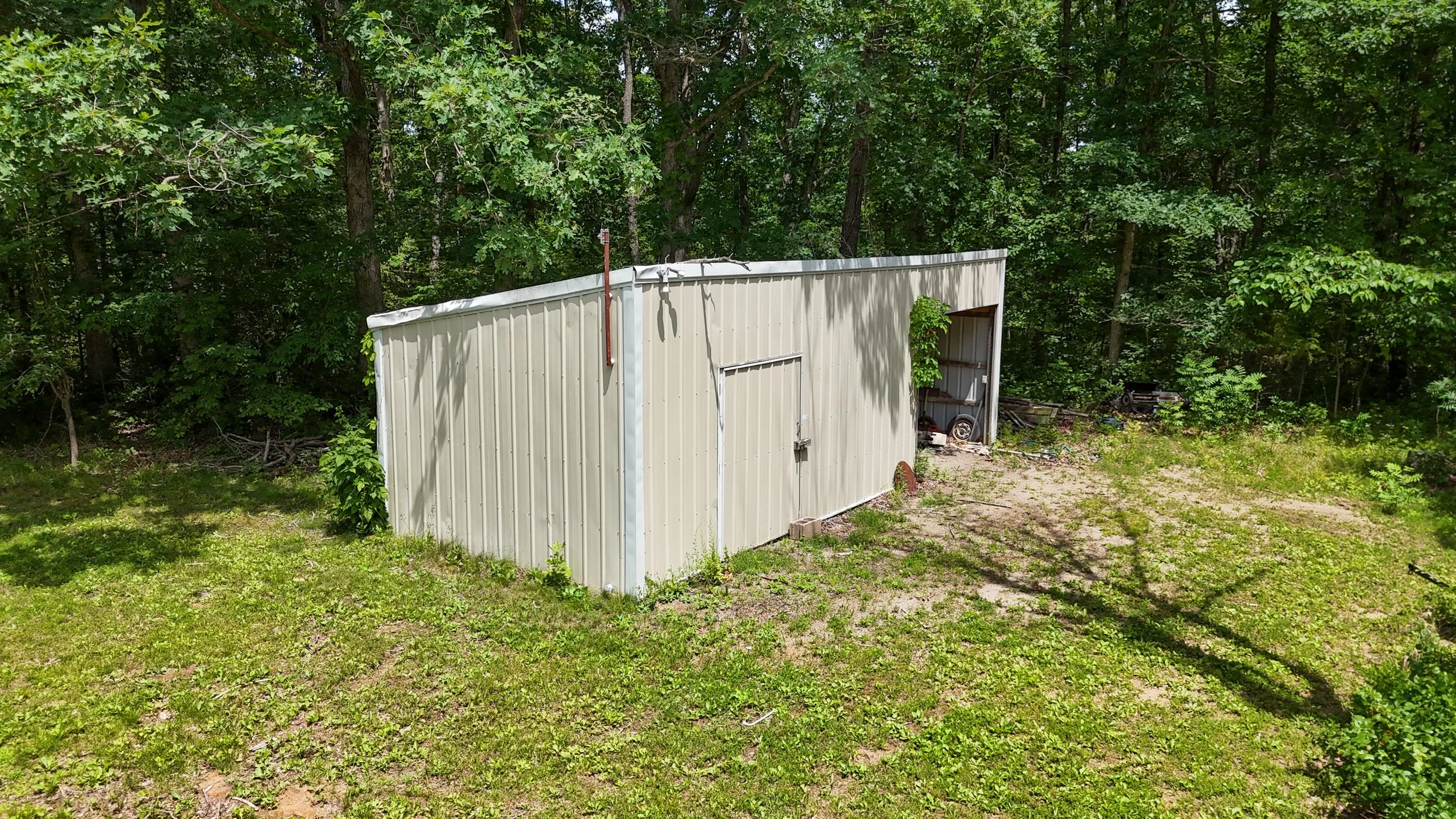 Shed.jpg