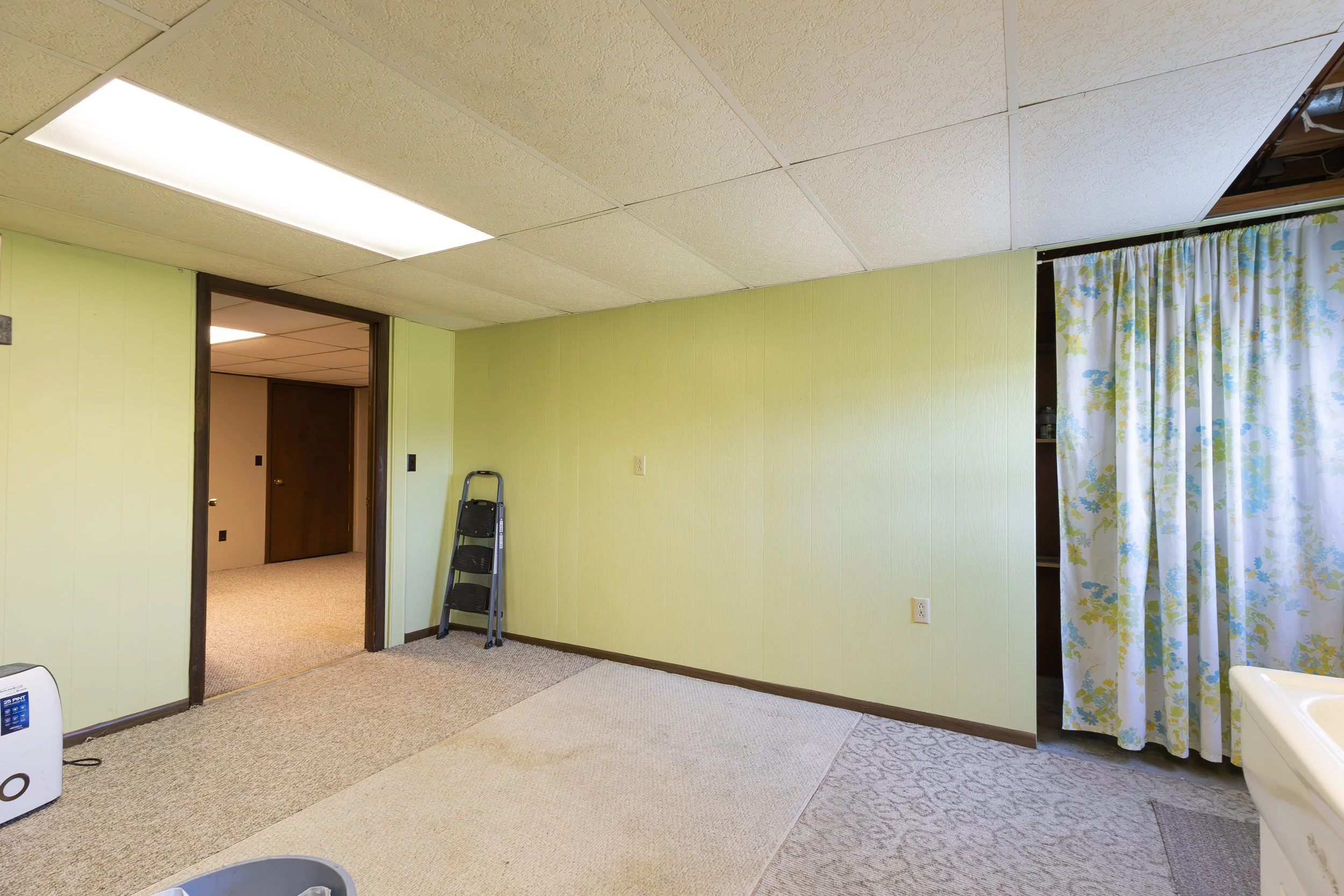 Basement utility room-2.jpg