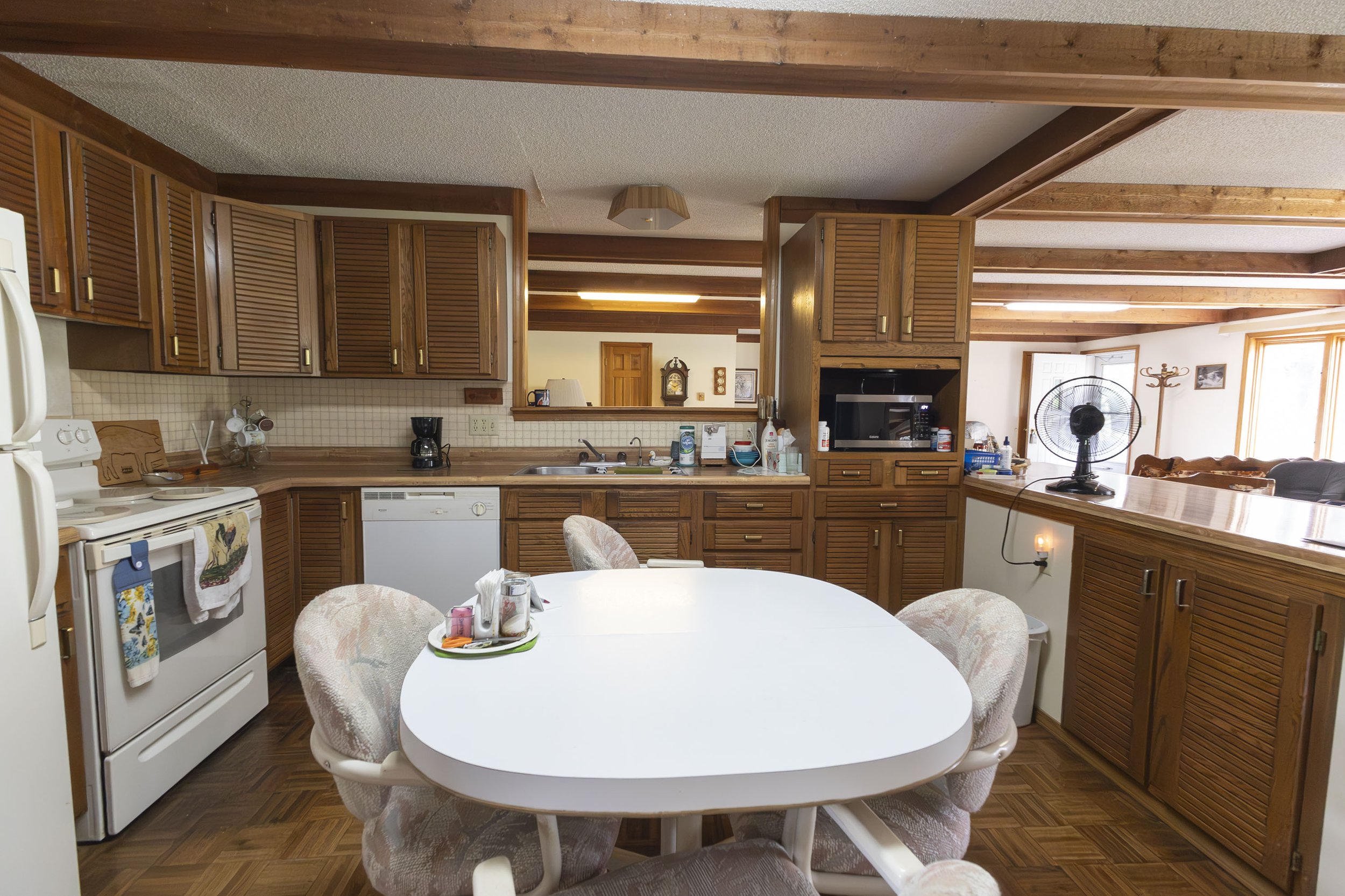 Kitchen_1.jpg