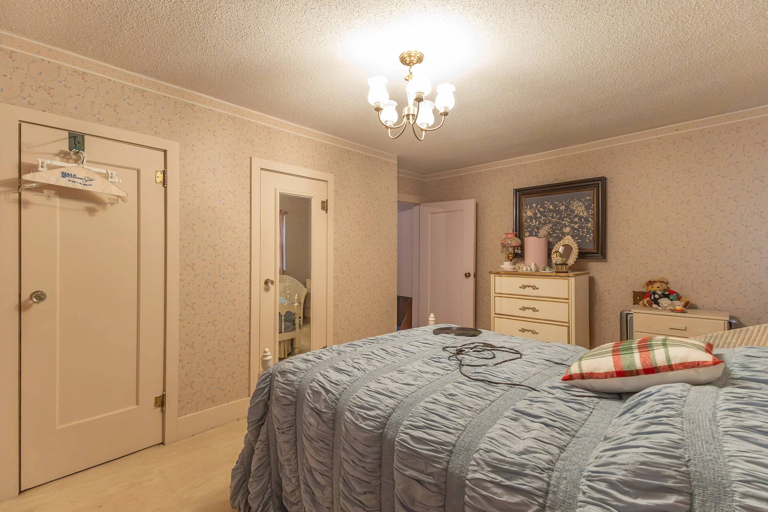 Bedroom 2-1.jpg