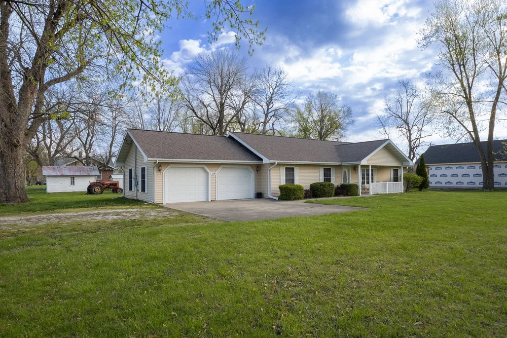 Wood Auction — Land And Auctions Presented by Century 21 McKeown