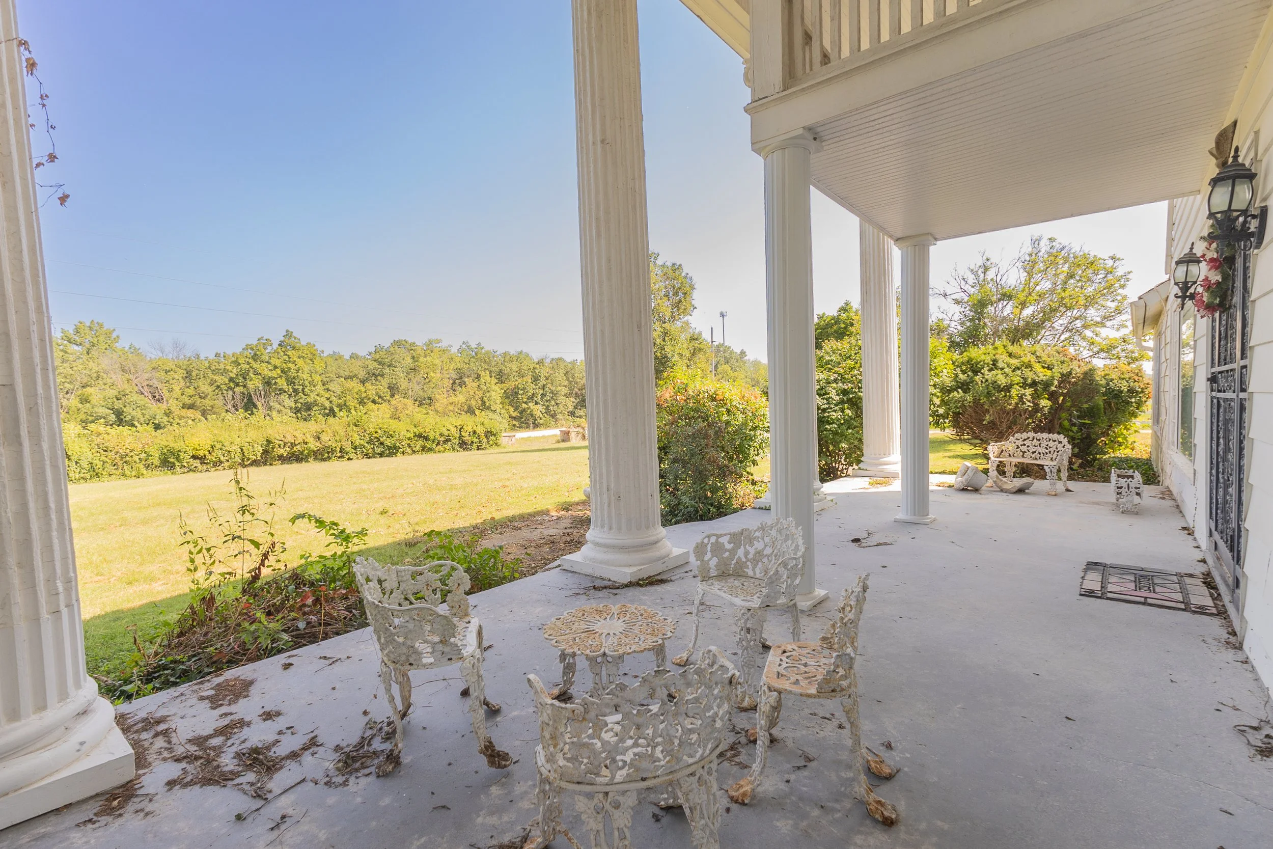 Front porch.jpg