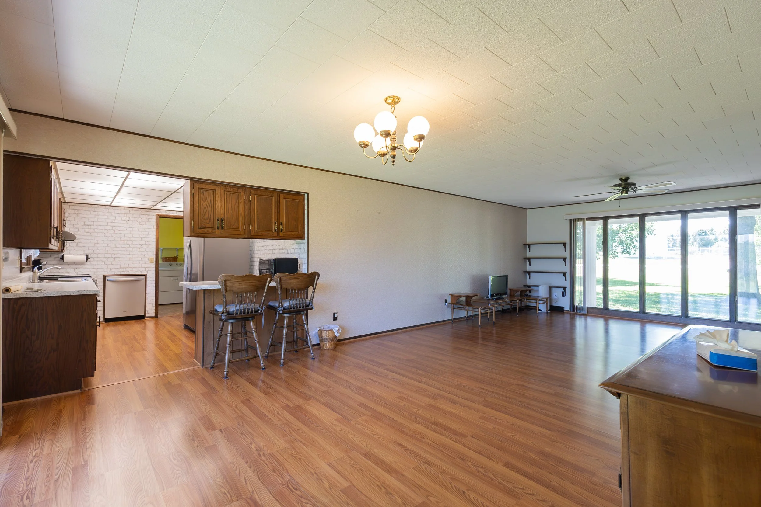 Dining room.jpg