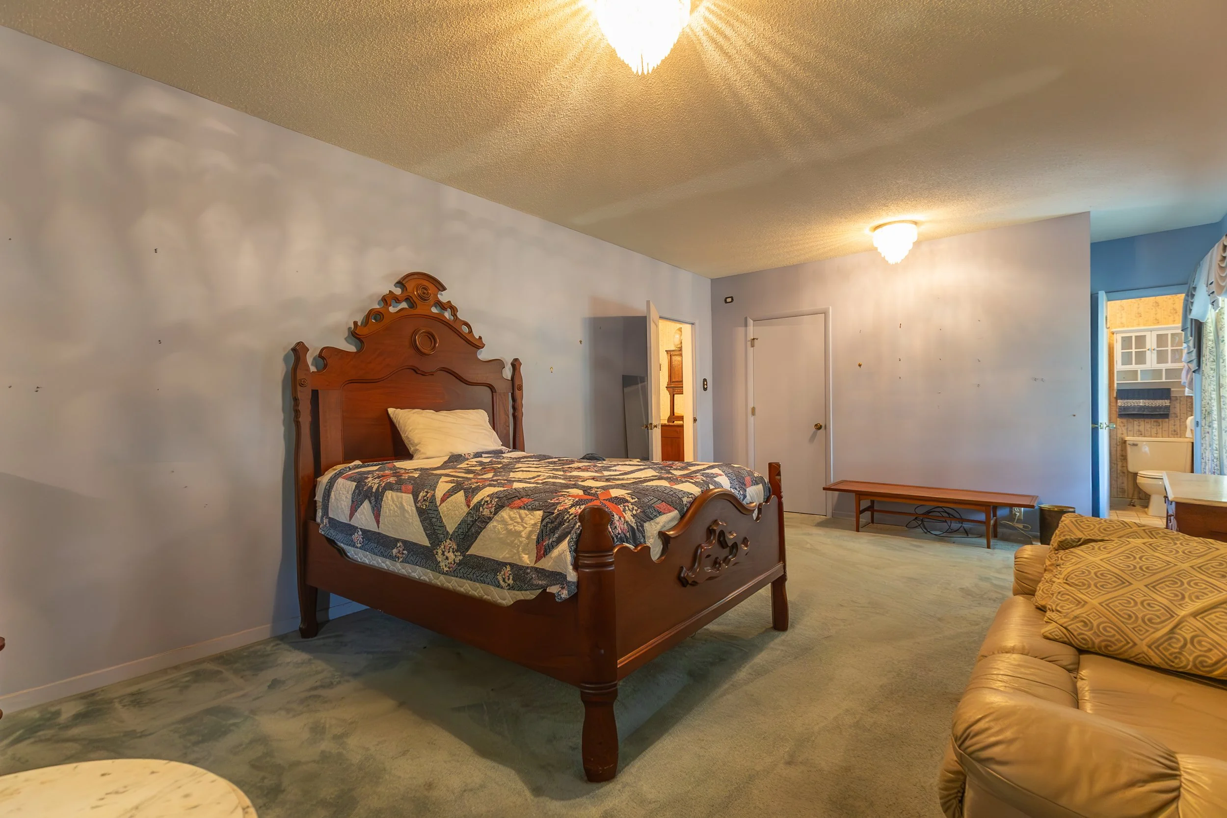 Primary bedroom-2.jpg