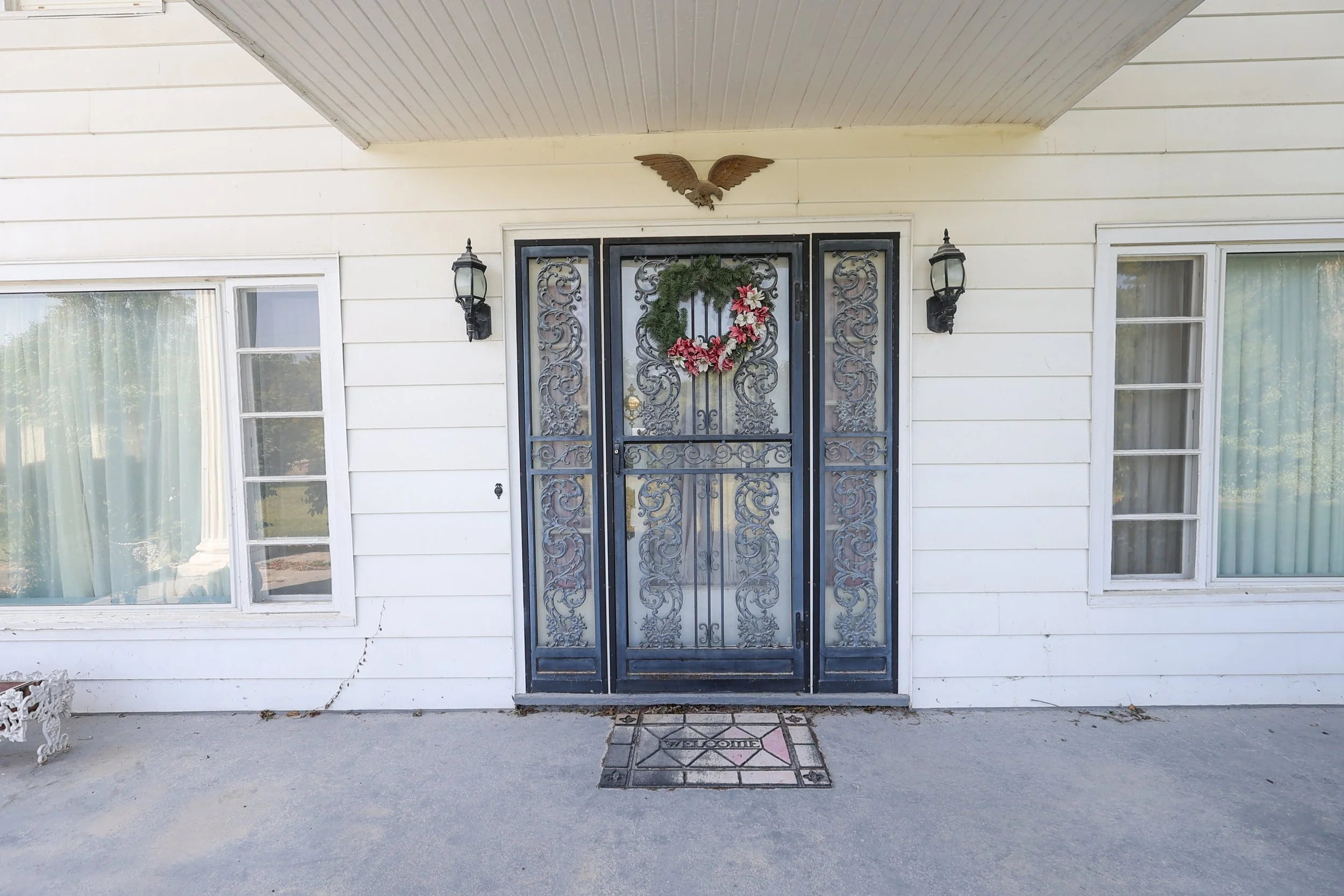 Front of house-4.jpg
