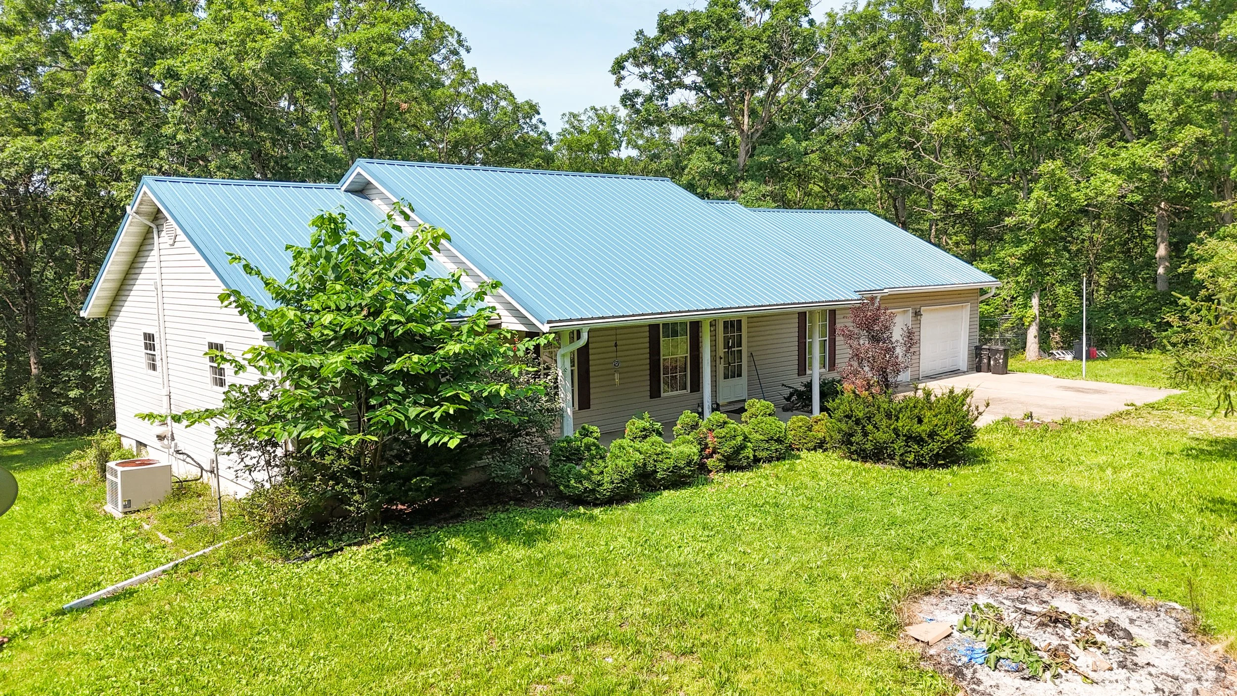 Front of house-4.jpg